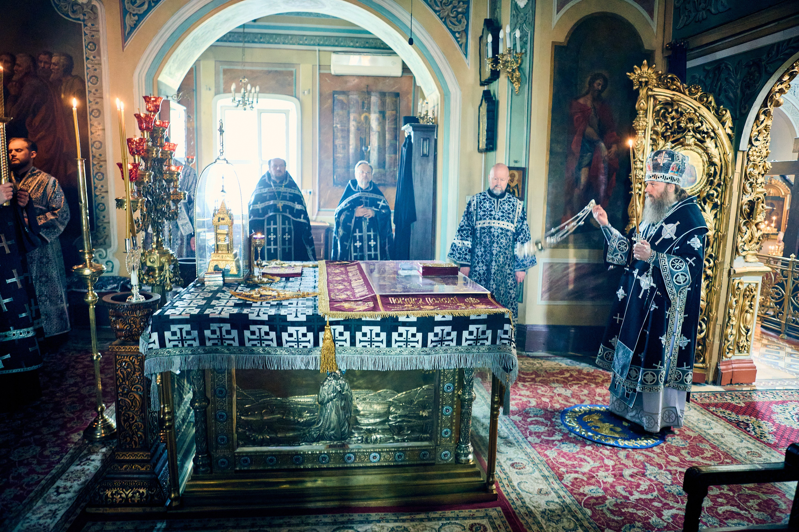 Вечерня с выносом Плащаницы Спасителя Плач Пресвятой Богородицы. DMITRY MOISEENKO — фотограф, художник, топ-стилист