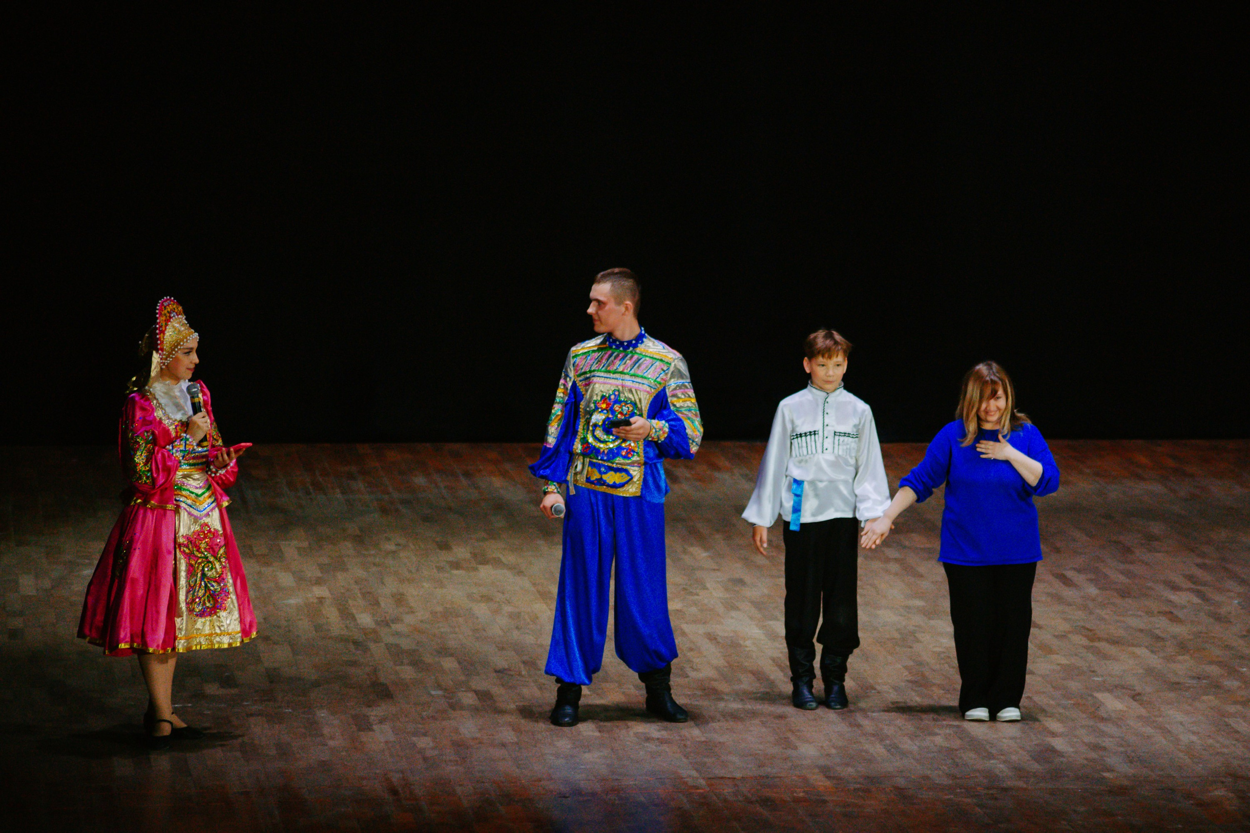 «Уральский сувенир». Концерт танцевальной студии. Фотограф в Челябинске Ополихина Анна