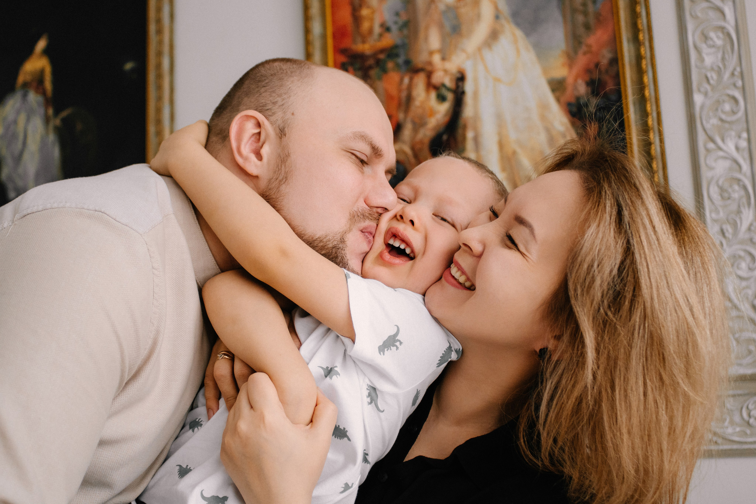 Саша и родители. LeonaStage. Фотограф в Челябинске Любовь Денисенко