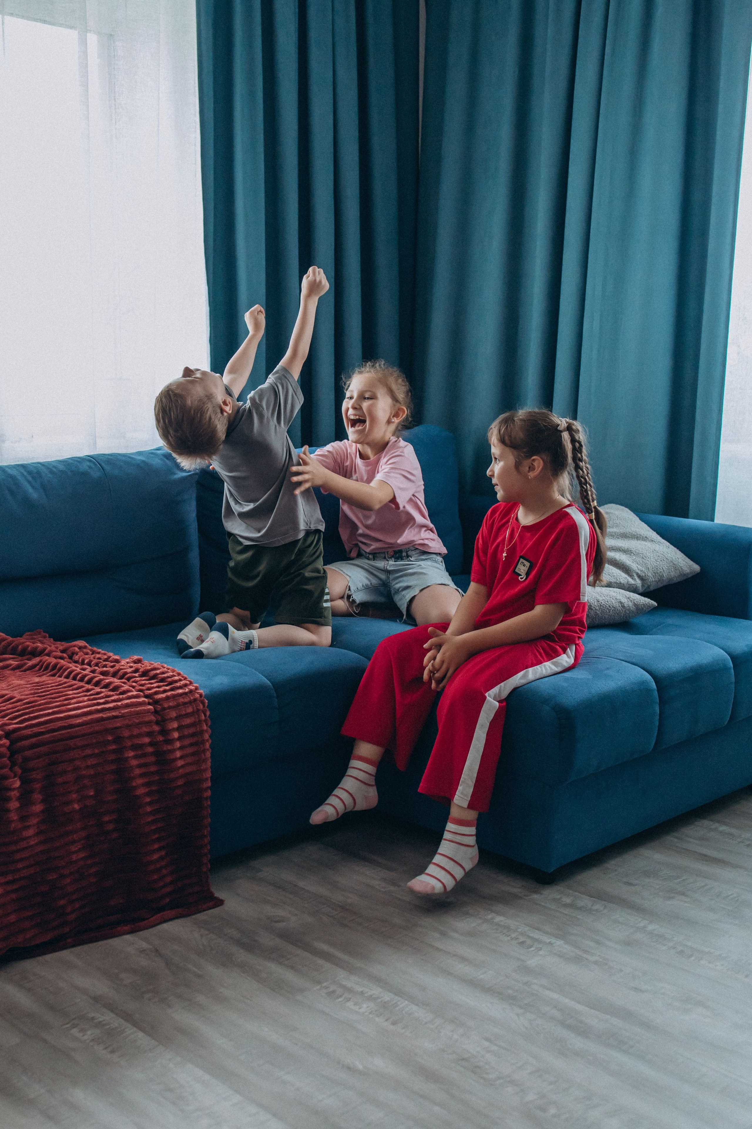 Семья Астапюк. Семейный фотограф Нижневартовск Тюмень Ефимова Ирина