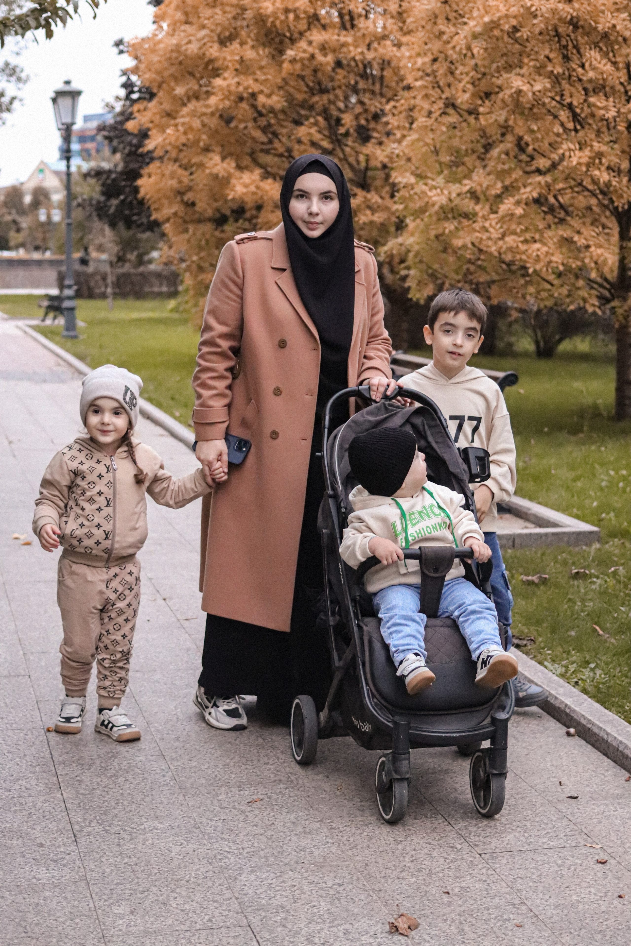 Прогулочная семейная