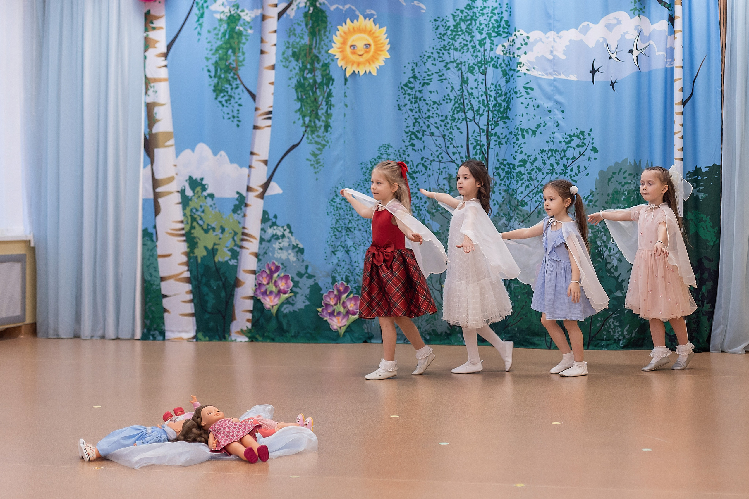 Весенний утренник_старшая группа_2025. Семейный фотограф в Санкт-Петербурге