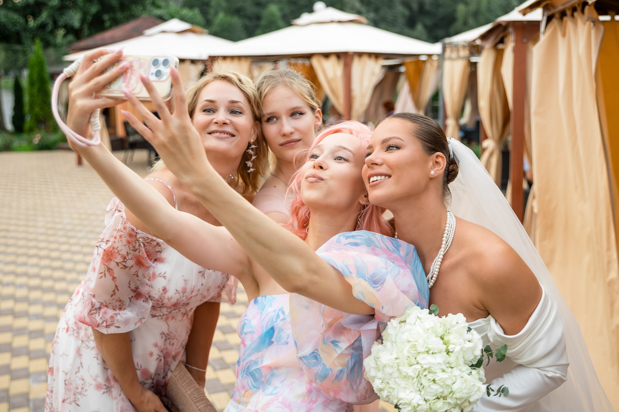 G. Фотограф FOTOBANKA