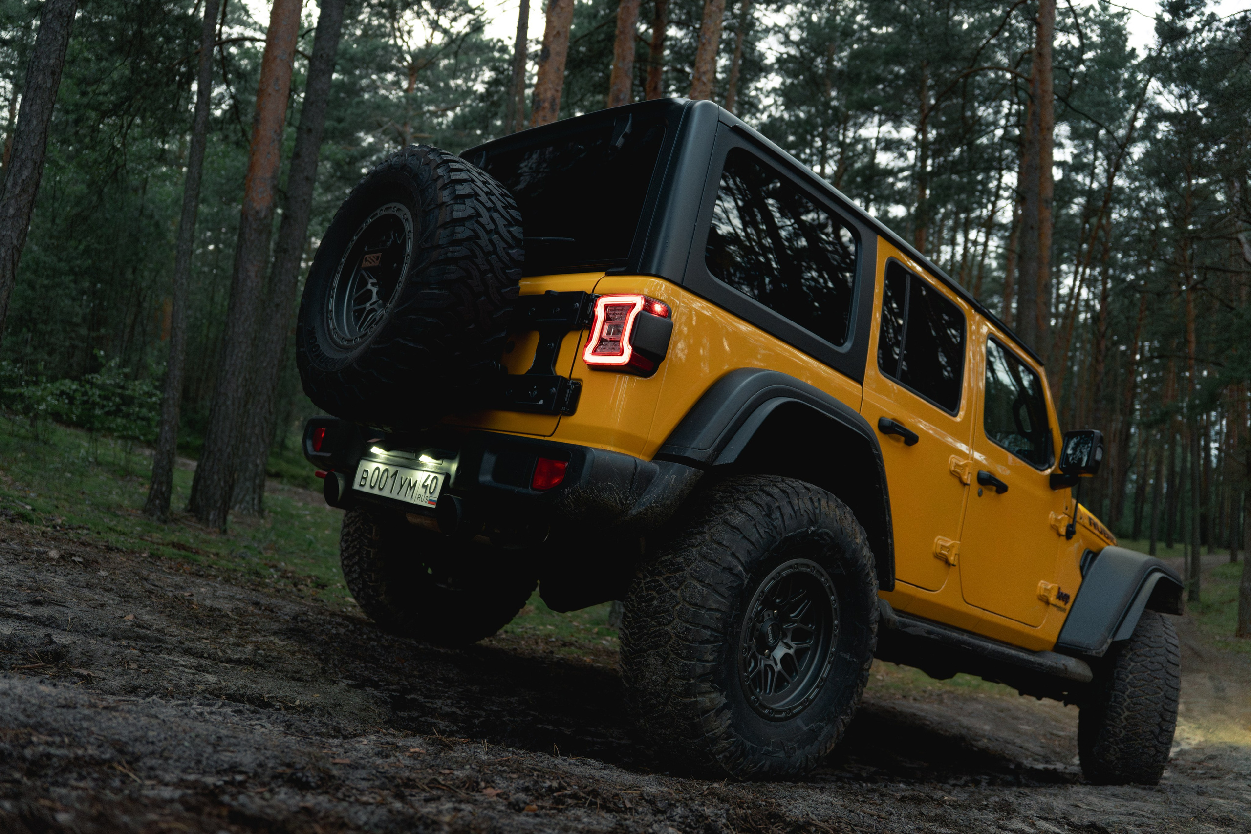 Фотографии Jeep Wrangler Rubicon