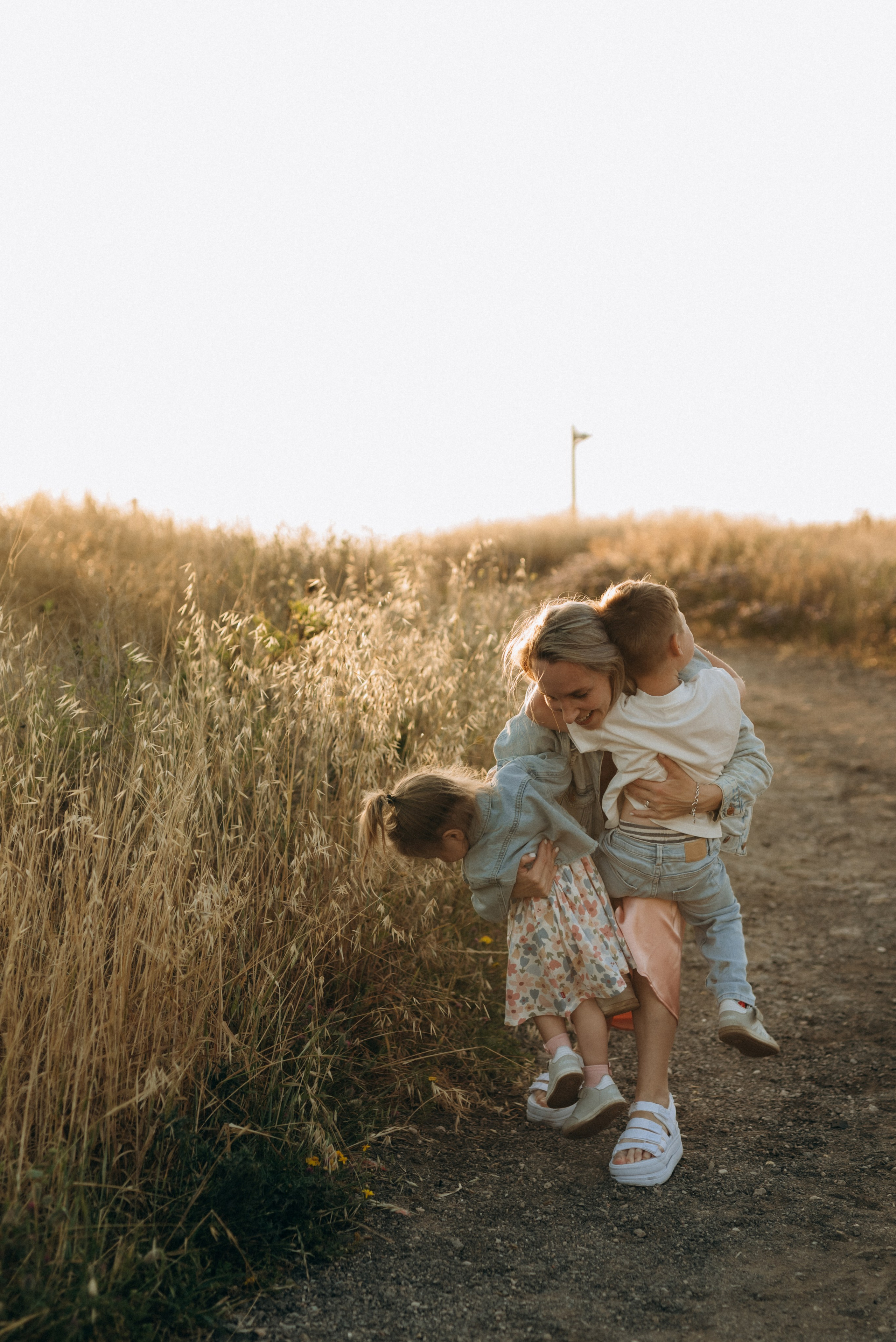 Family: Iryne, Misha & Mira. Family photographer in Israel | Alesya Superfin