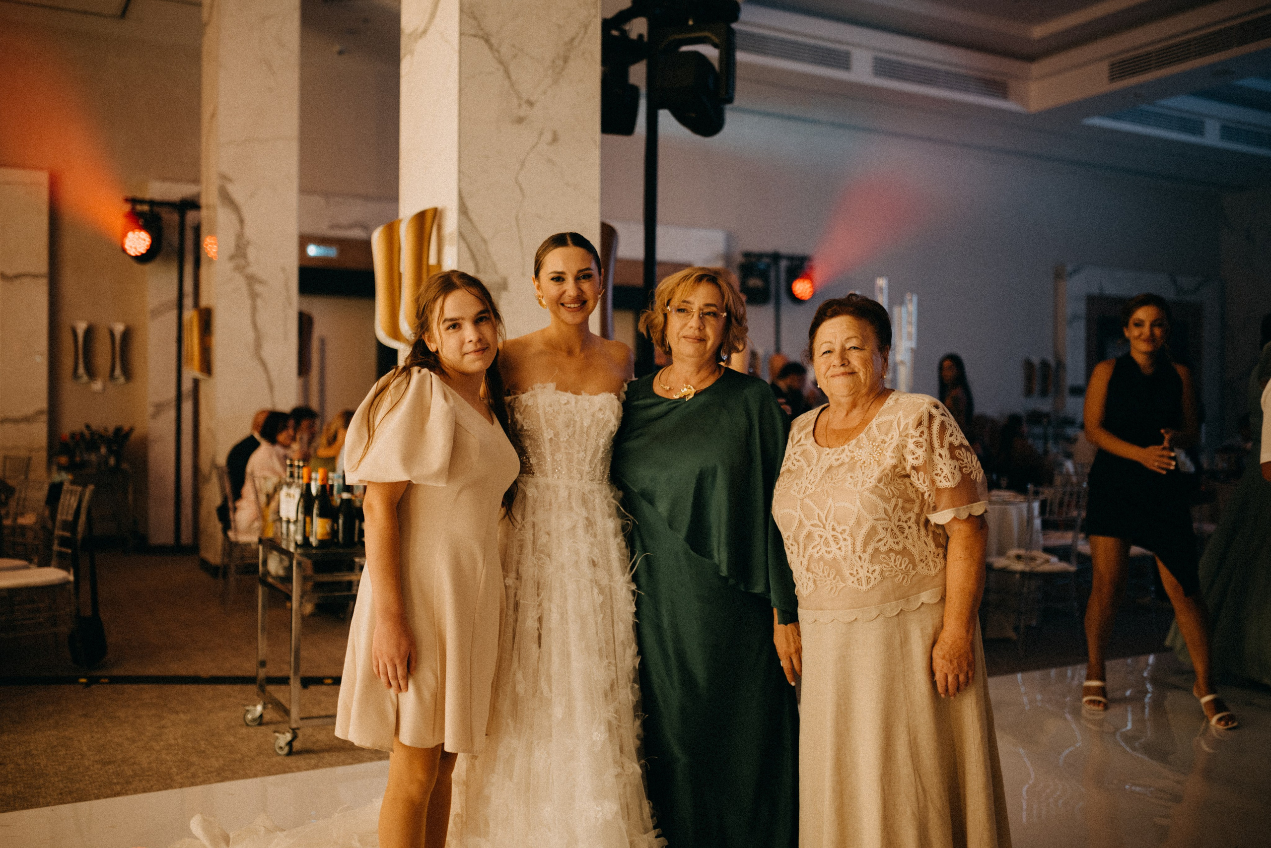 Александр и Виктория | Полный свадебный день. Выступала в качестве второго фотографа. Фотограф Санкт-Петербург, Новороссийск