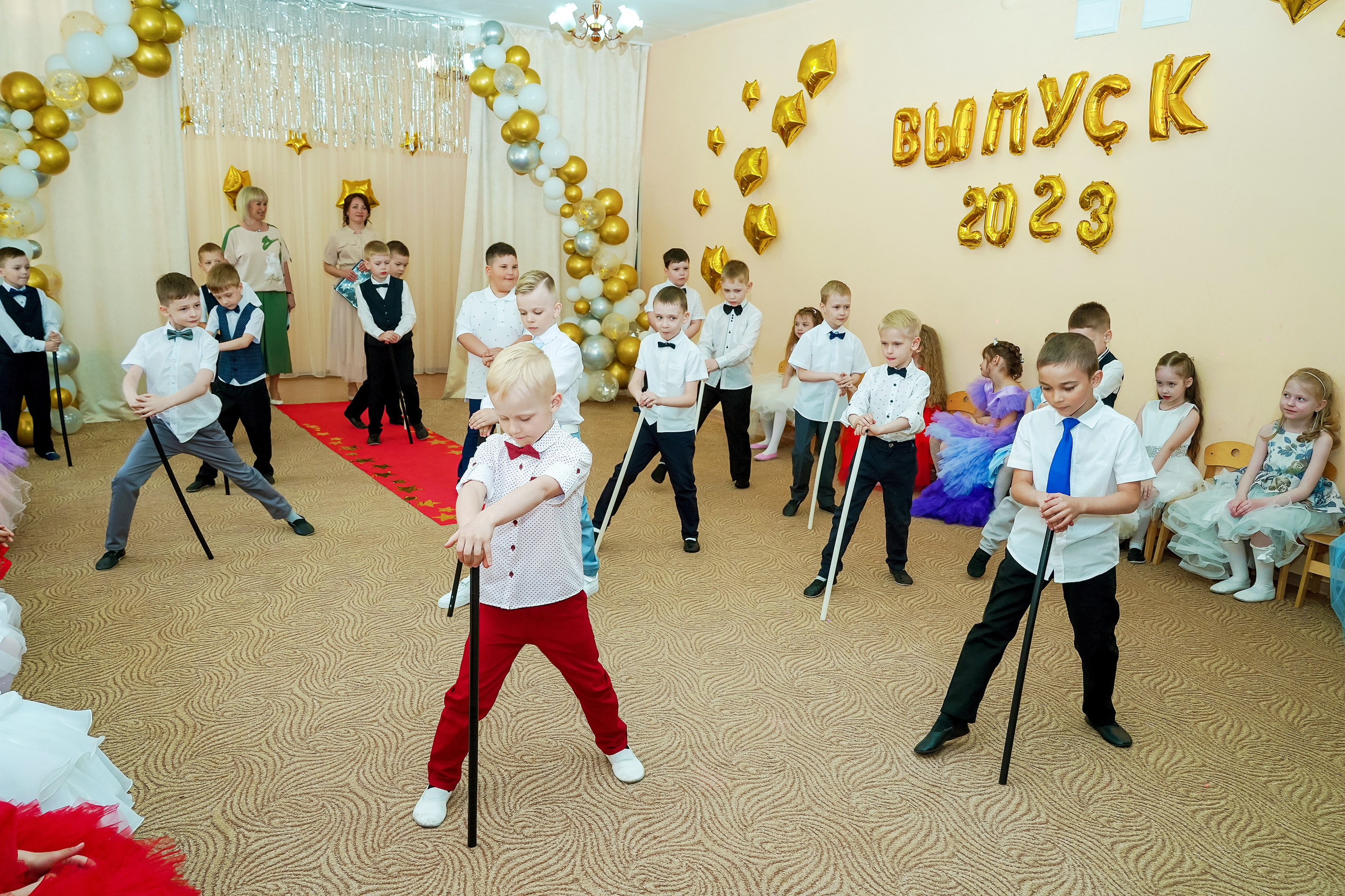 Фотосъемка видеосъёмка фотограф видеооператор новогодних утренников  в. Фотограф, видеооператор Нина Коршунова