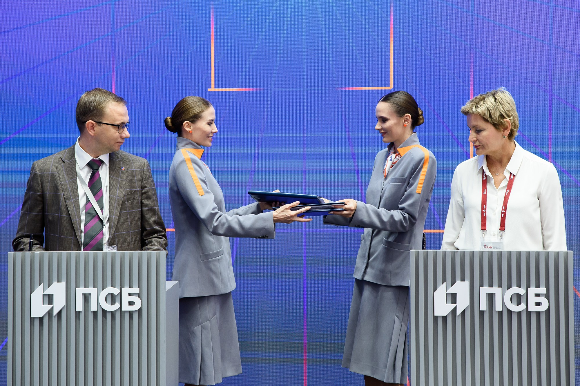 ПСБ на Форуме Армия. Репортажный и свадебный фотограф в Москве