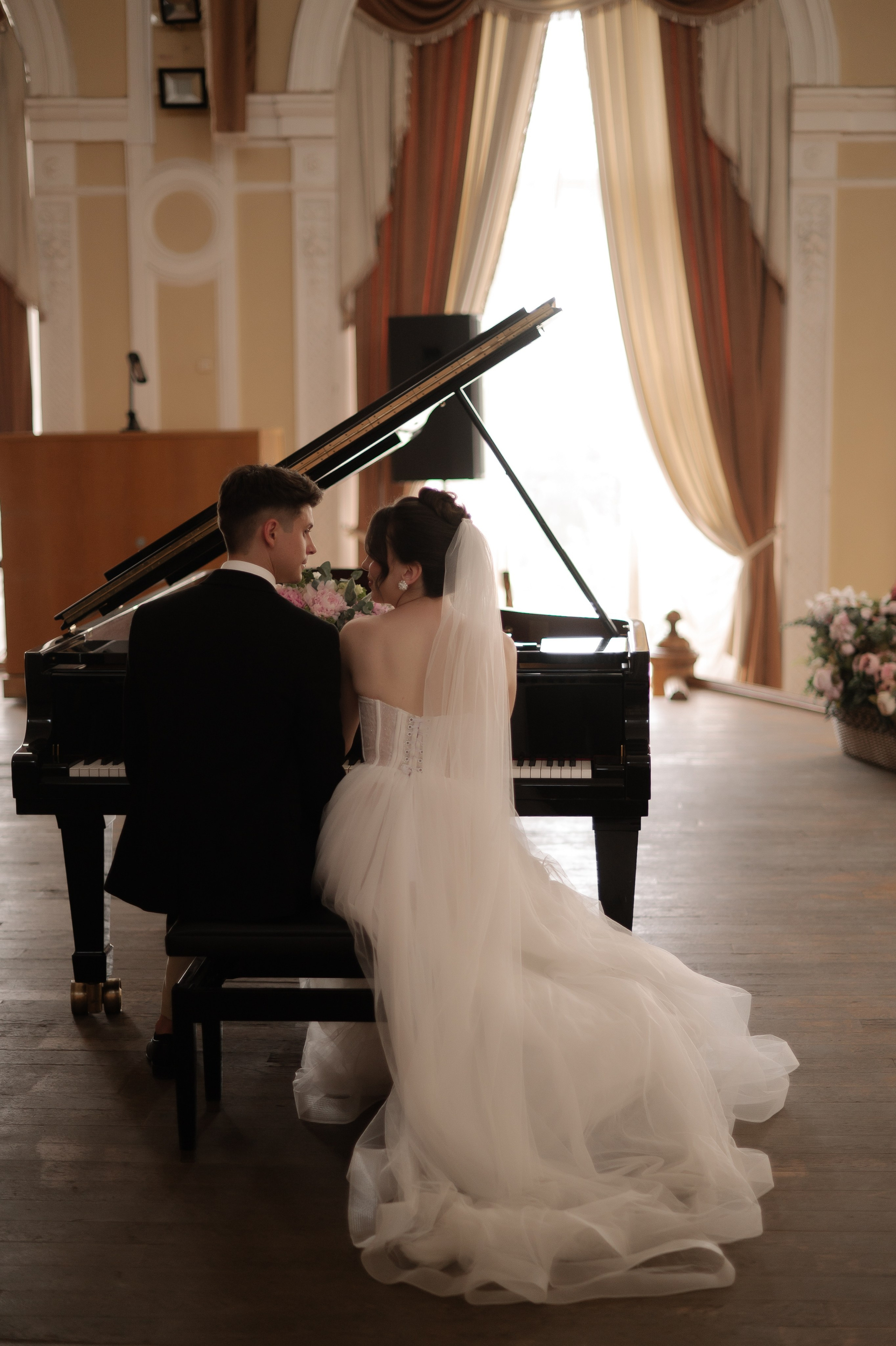 Александр и Ирина. Женский, семейный и свадебный фотограф в Астрахани Виктория Бузаева