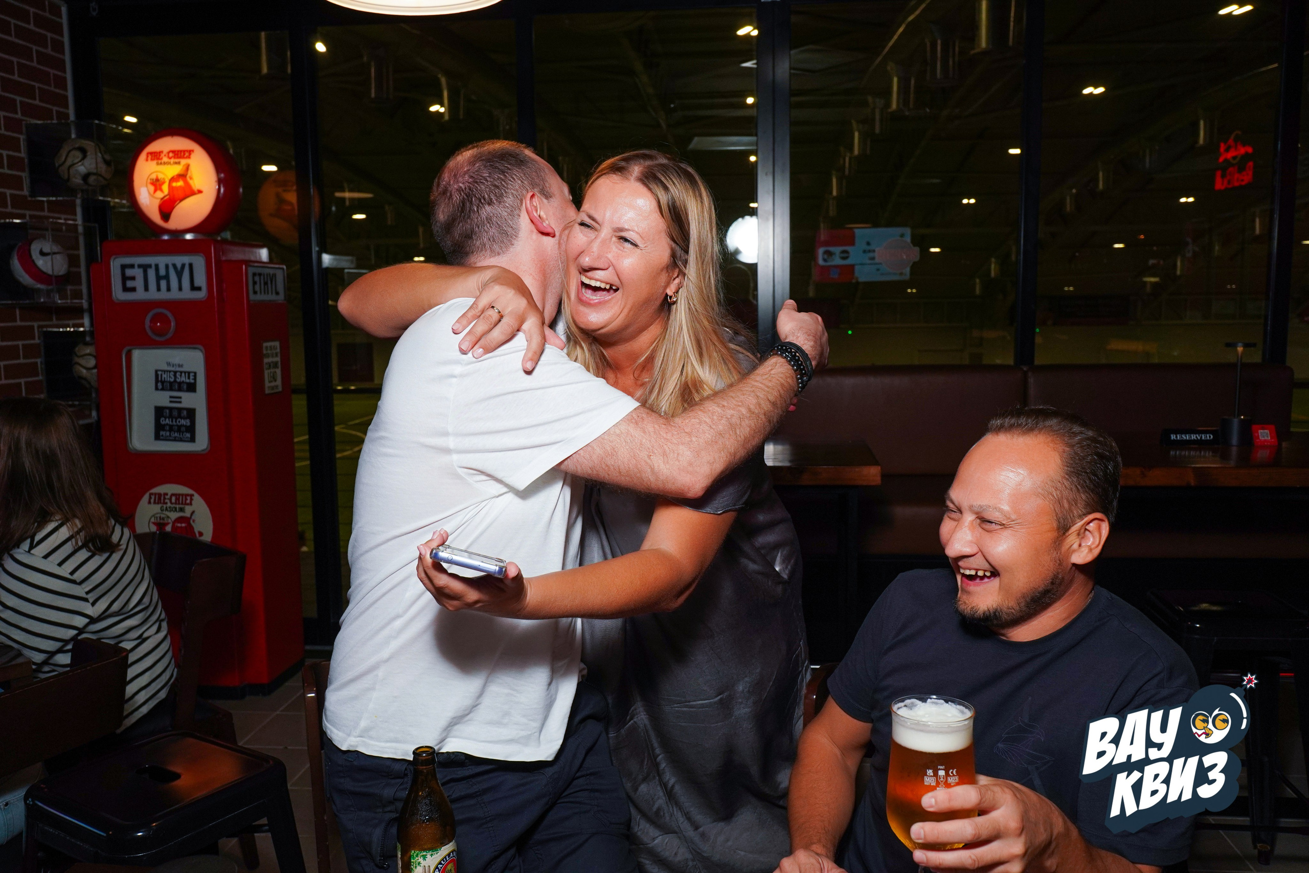 WOW QUIZ DUBAI. Фото | Видео Контент Мишель Ватаманюк