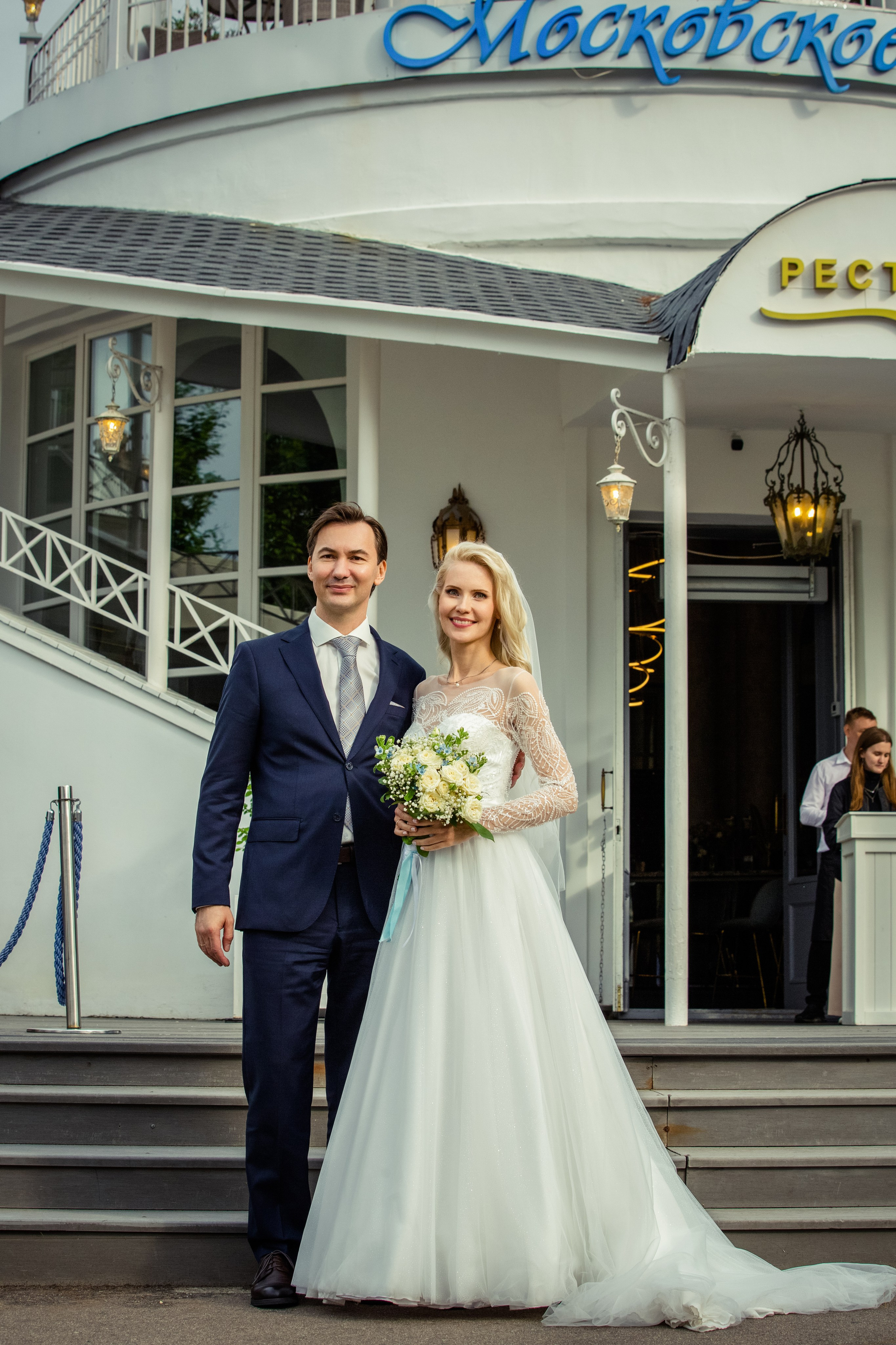 Свадебная фотосессия на ВДНХ. Свадебный и семейный фотограф в Москве и Подмосковье Лариса Козлова
