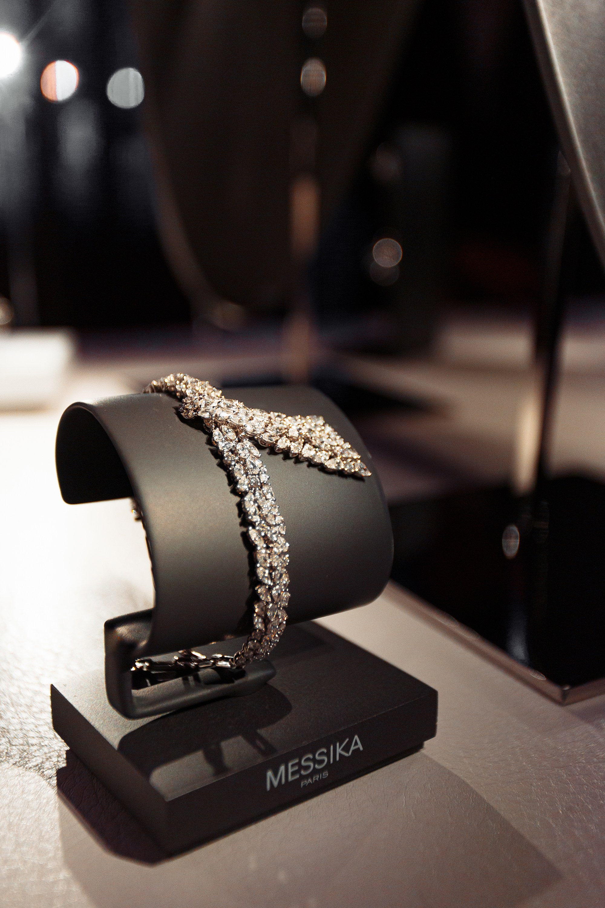 Шоу руум. Репортажный фотограф в Алмате Чумаков Георгий