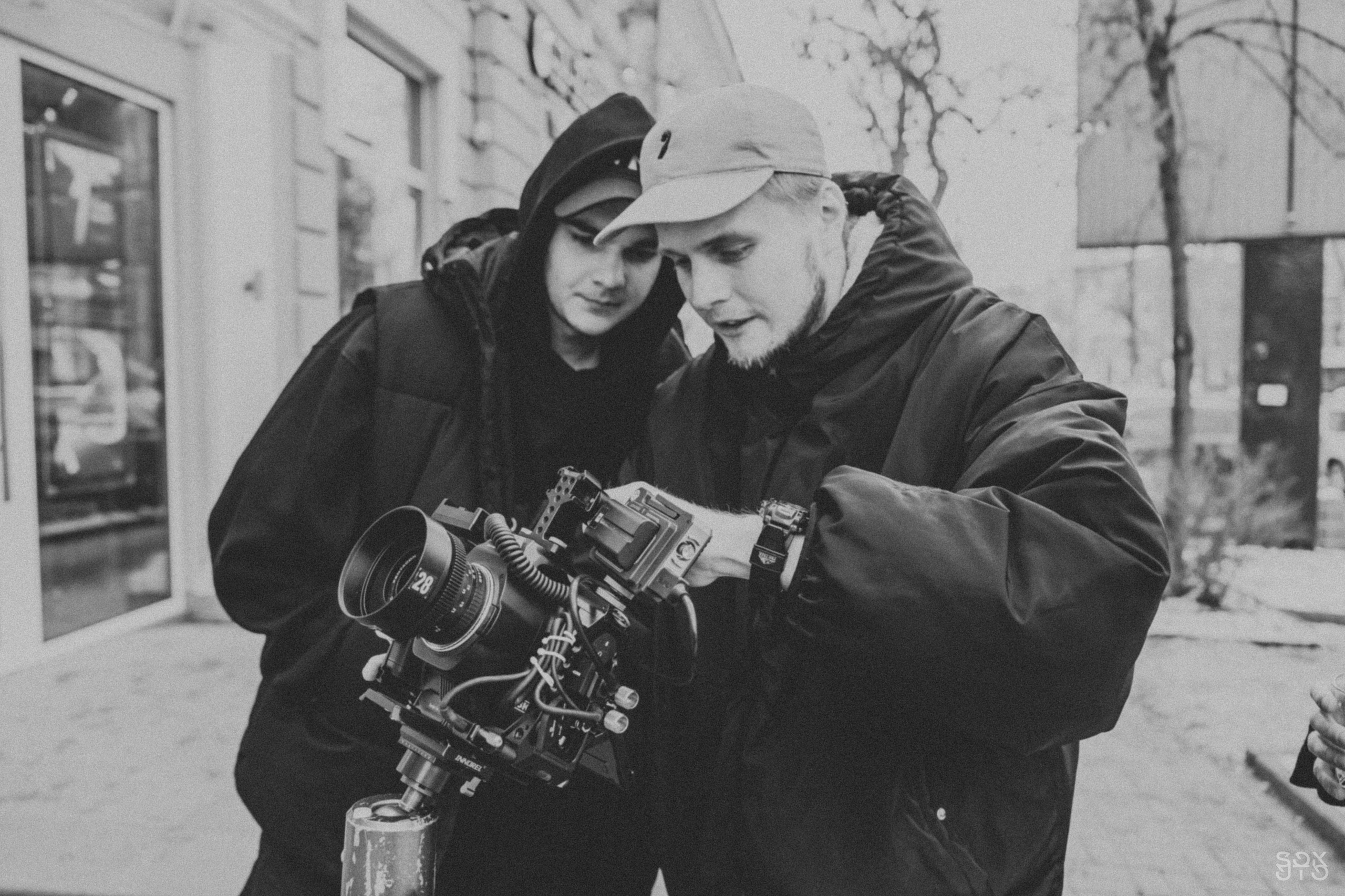 Видеопродакшн BACKED ROLL