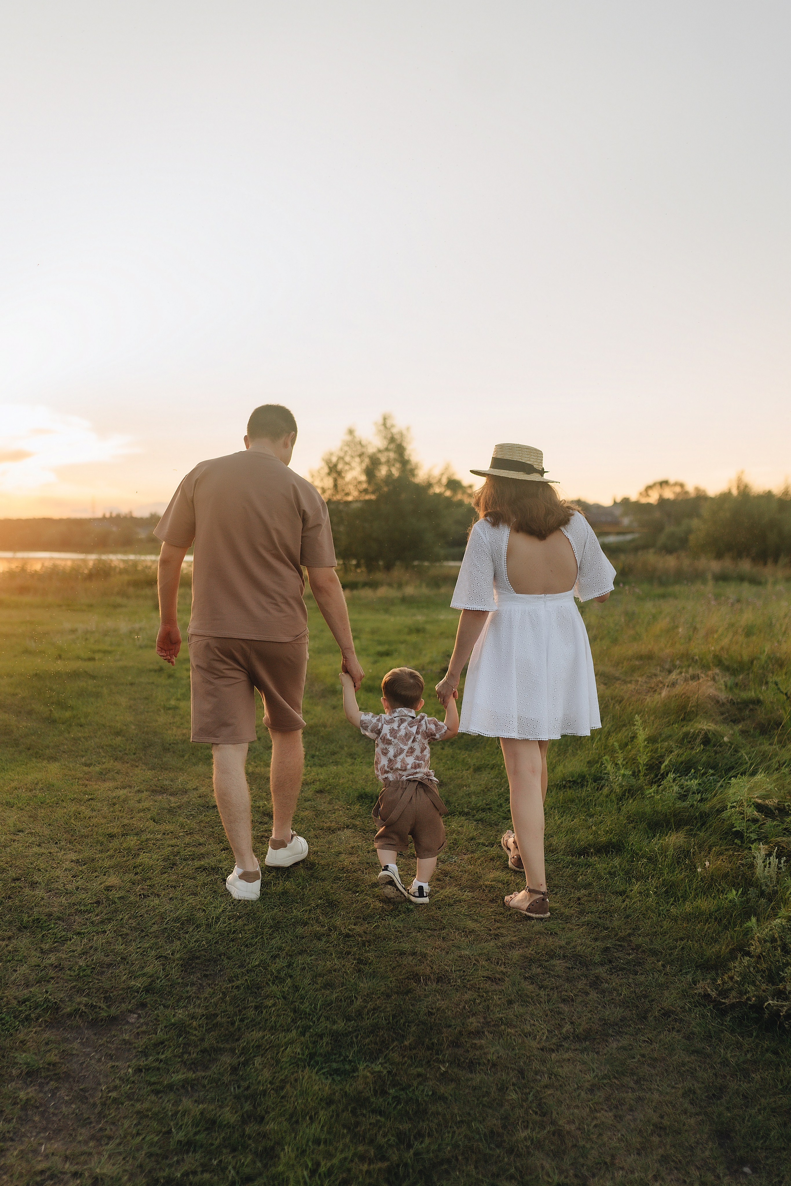 Светлана, Сергей и Женя | Семейная съемка на закате. Фотограф Карина Шмулёва. Воронеж и область