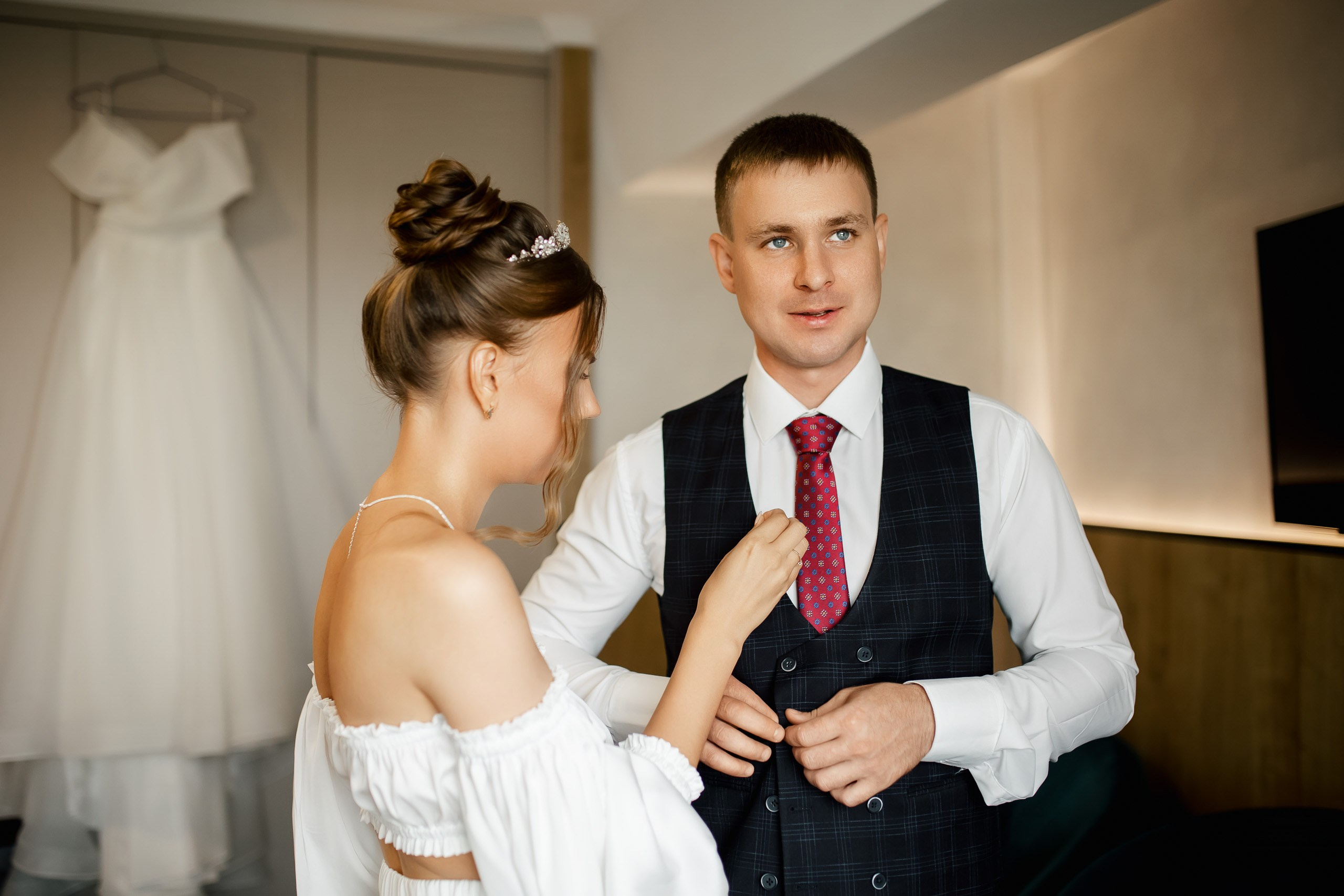 Евгений и Юлия. Совместные сборы. Интурист. Выездная. Фото с Китами. Свадебный фотограф в Хабаровске