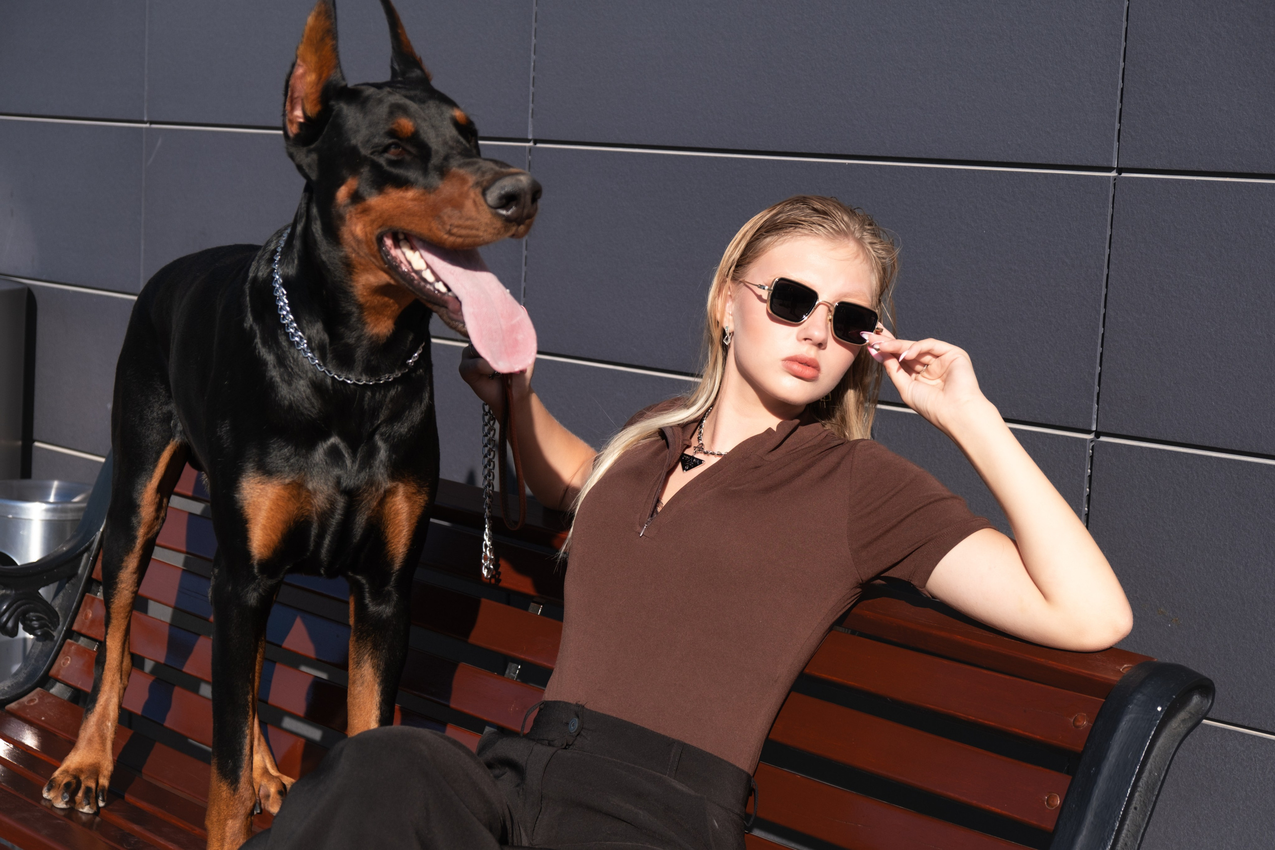 Фотосессия с Доберманом. Профессиональная фотосъемка в Крыму. Натуральные эмоции и живые кадры. Забронируйте дату прямо сейчас!