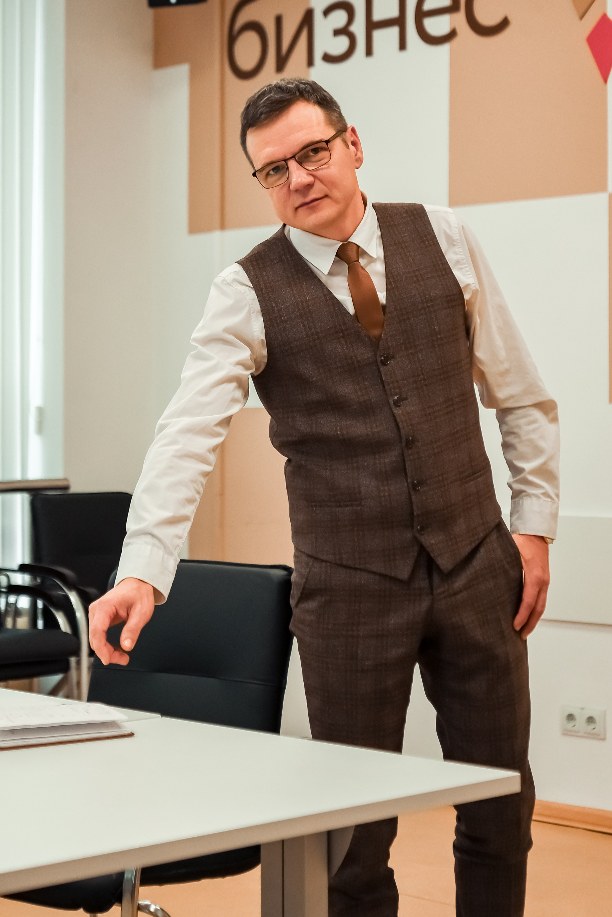 Съемка Андрея в центре «Мойбизнес» г. Тула. Фотограф Тула творческие фотосессии недорого Ольга Ромашина