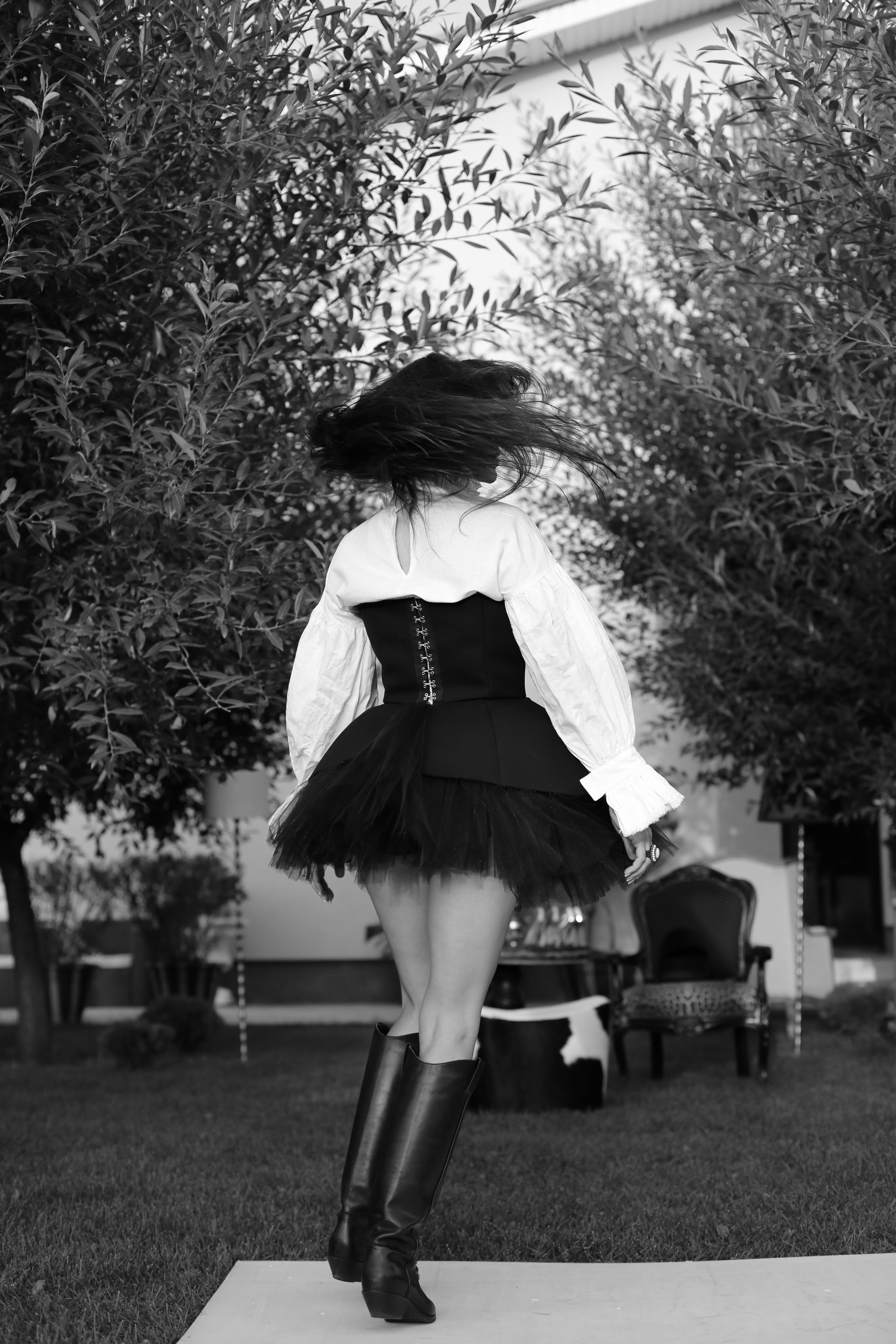 LOOKBOOK. Фешн дизайнер, фотограф, художник Яна Лазарева в Москве