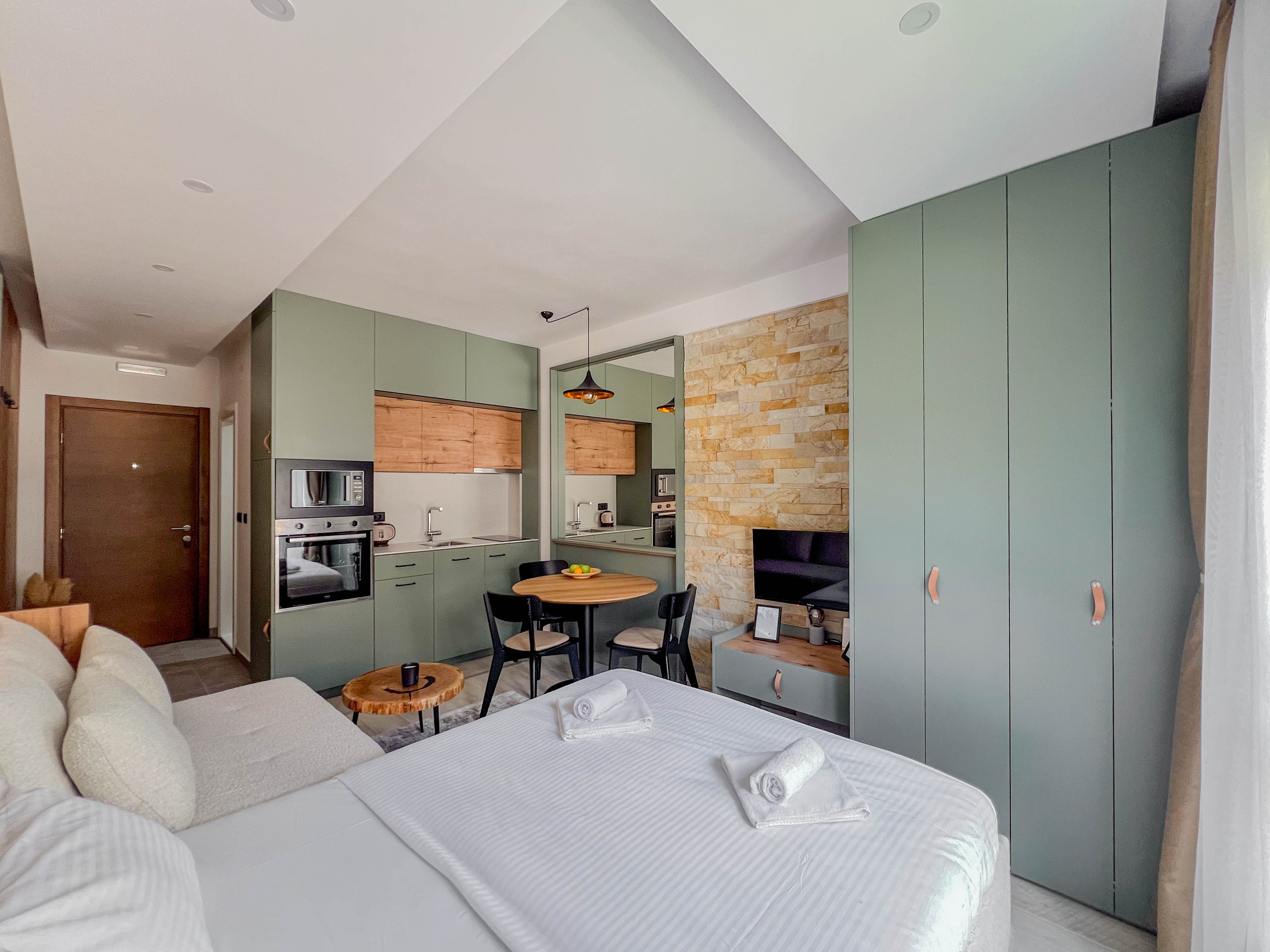 Madre interiors. Photographer Liana Sudets Serbia Kopaonik Brzece Brus