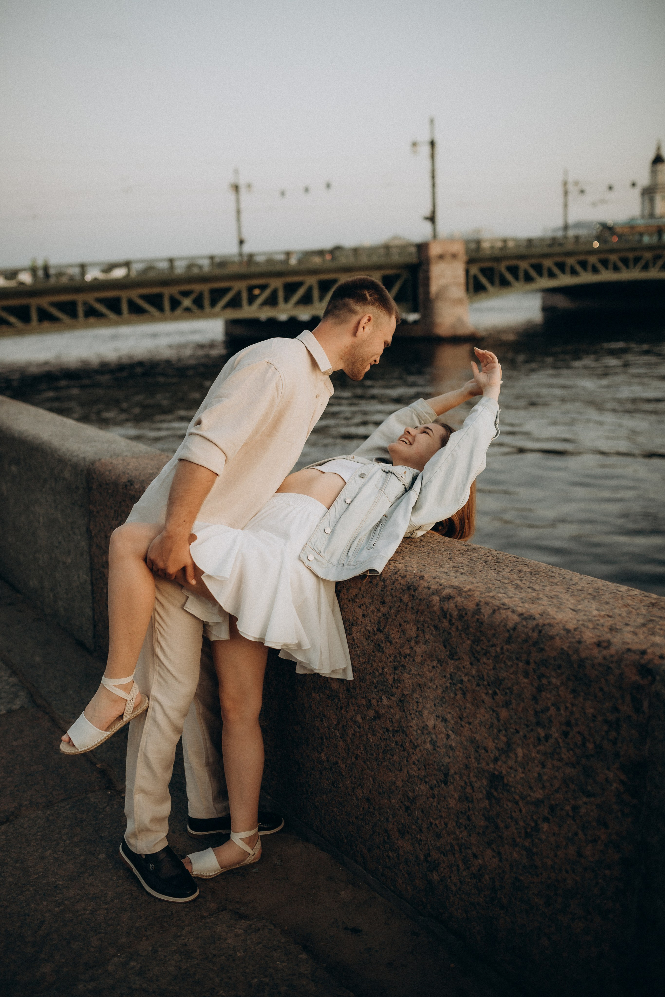 Фотосессия с разводными мостами: LoveStory. Фотограф Санкт-Петербург Князева Елизавета