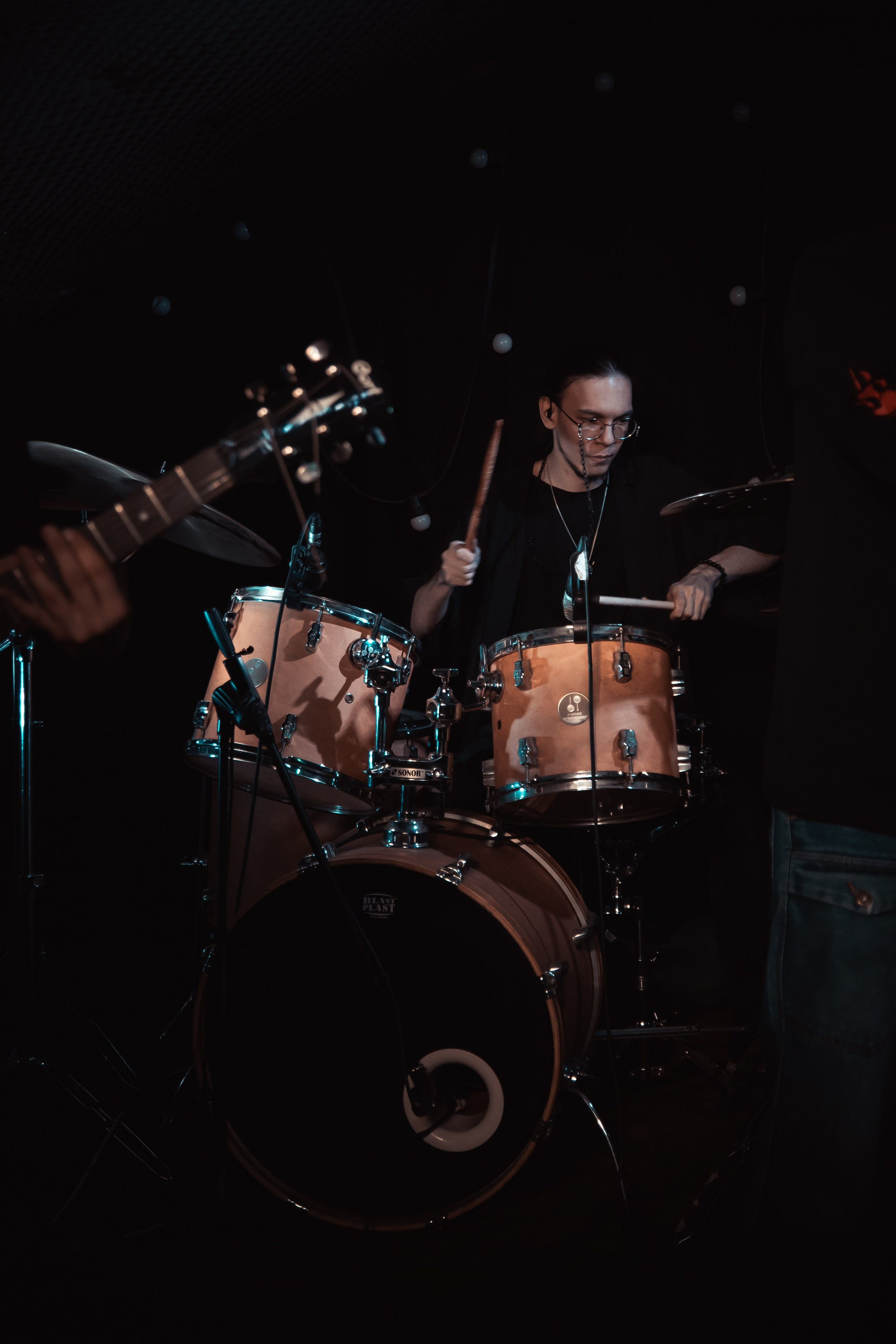 Праймал. Бар «Дело не в тебе», Красноярск, 20.04.2025. Фотограф Регина Крикунова г. Красноярск