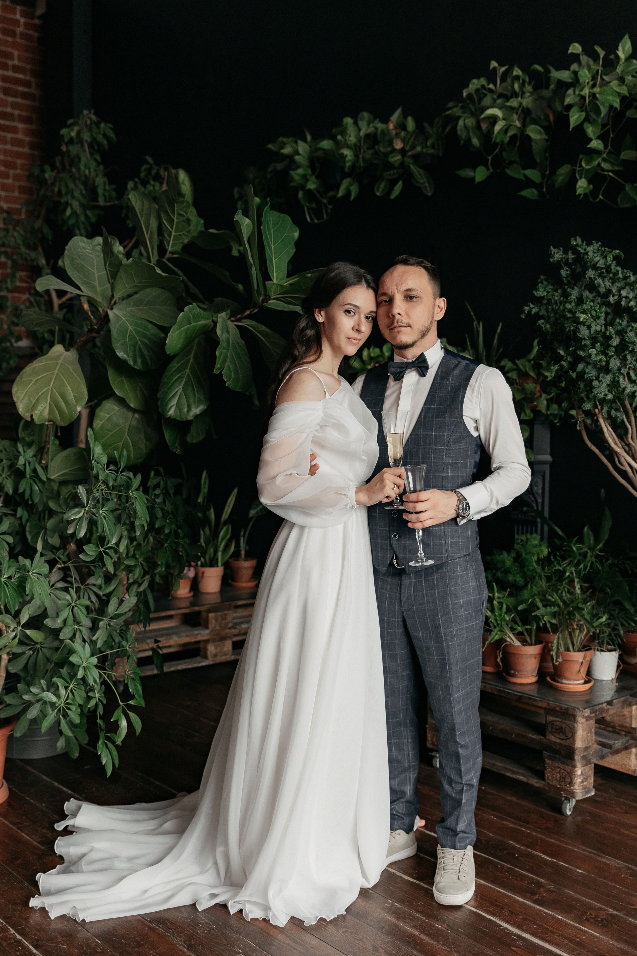 АРХИВ Алина и Олег. Таганский загс, фотостудия БОТАНИКА. Свадебный фотограф Москва