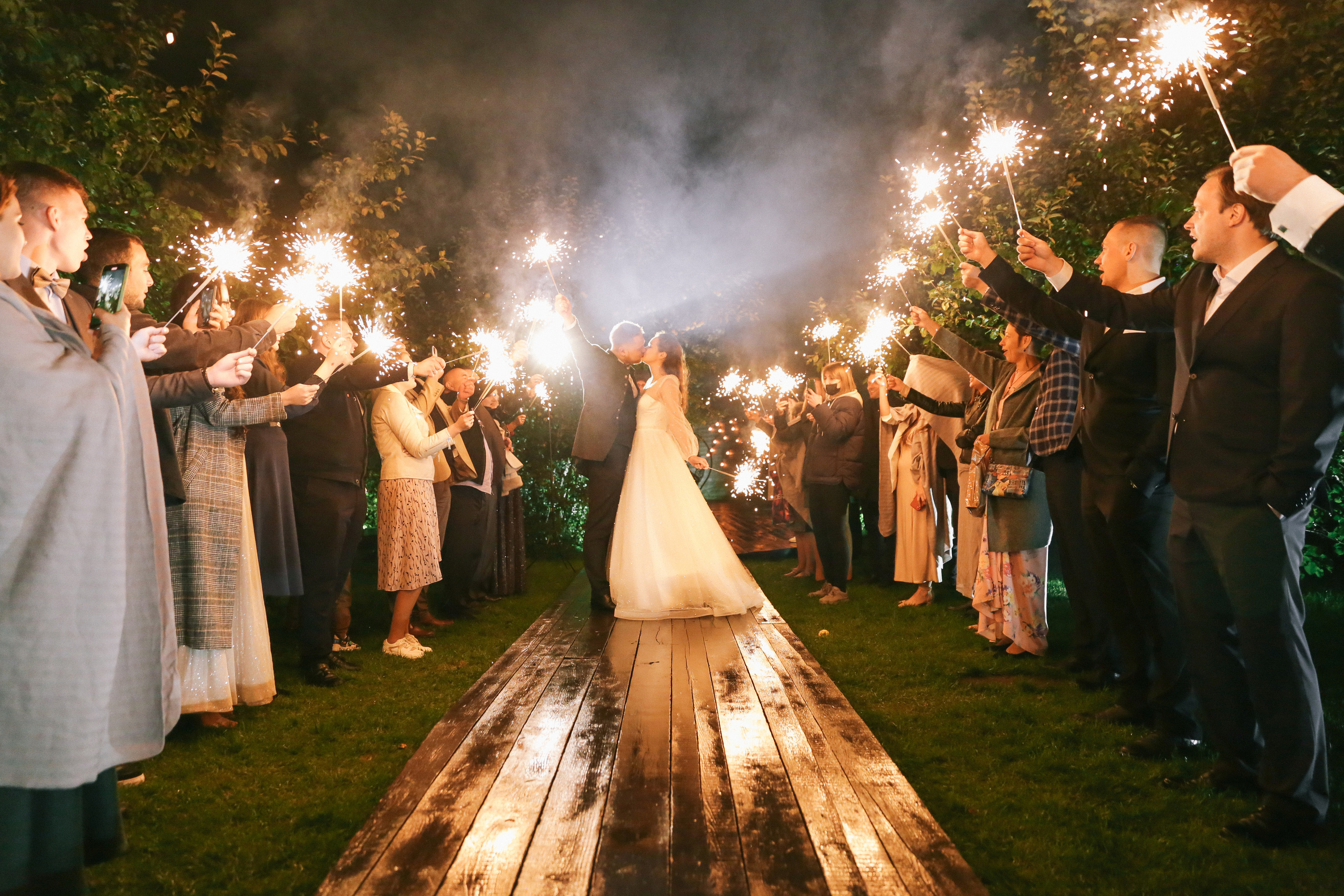 Анонс свадебных фотографий Екатерины и Станислава Зал у Озера. Свадебный фотограф Домодедово Москва Катерина Алехина