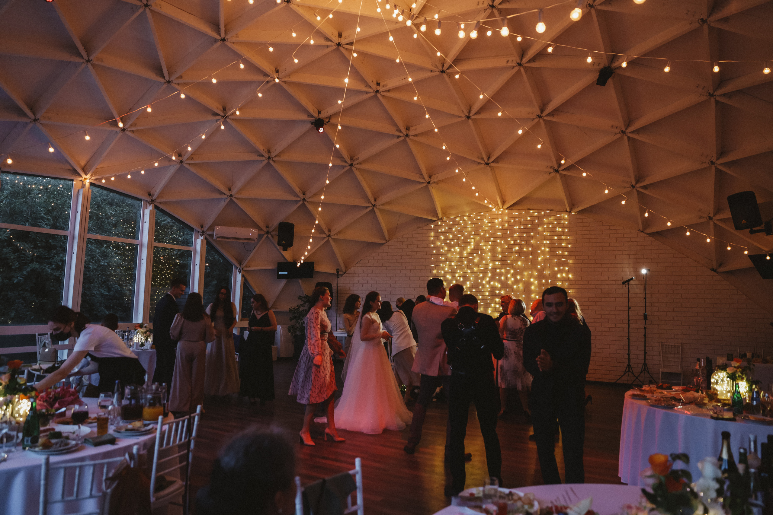 Катерина и Станислав свадьба в Зале у Озера. Свадебный фотограф Домодедово Москва Катерина Алехина