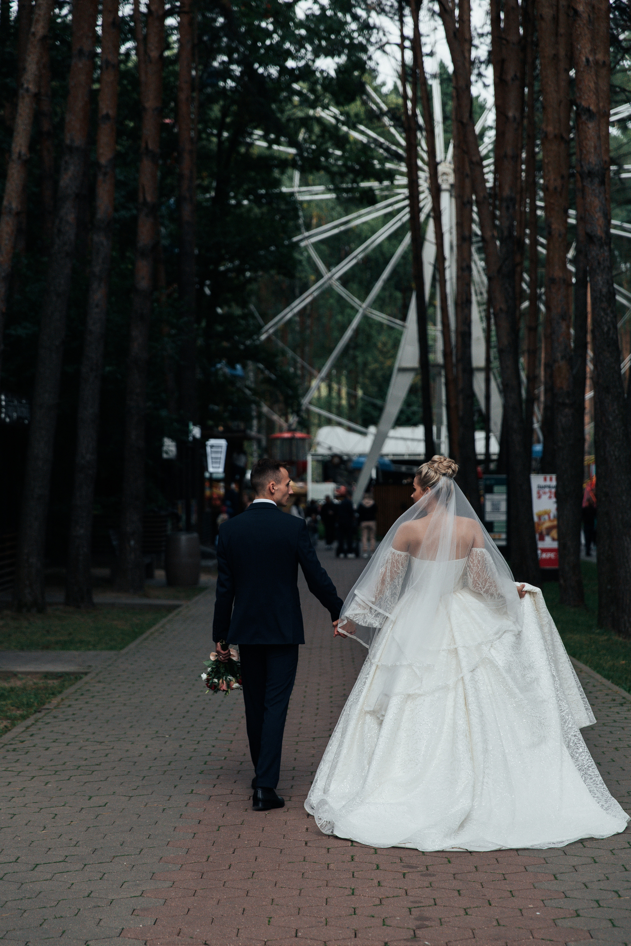Алина и Сергей свадебная съемка в парке Елочки Домодедово. Свадебный фотограф Домодедово Москва Катерина Алехина
