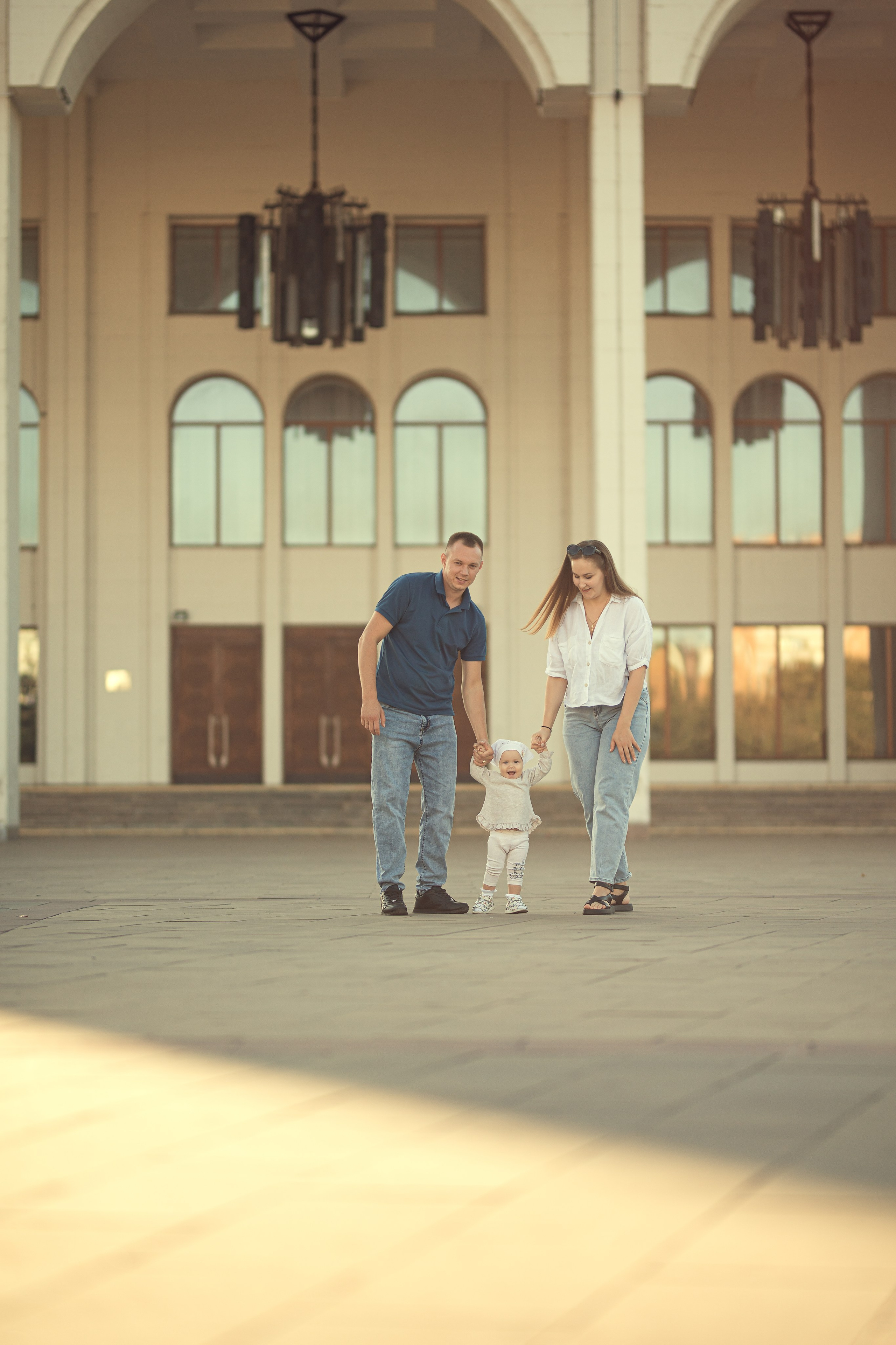 Максим, Анастасия и Марго. Фотограф Таинств Крещения и Венчания в г. Курске
