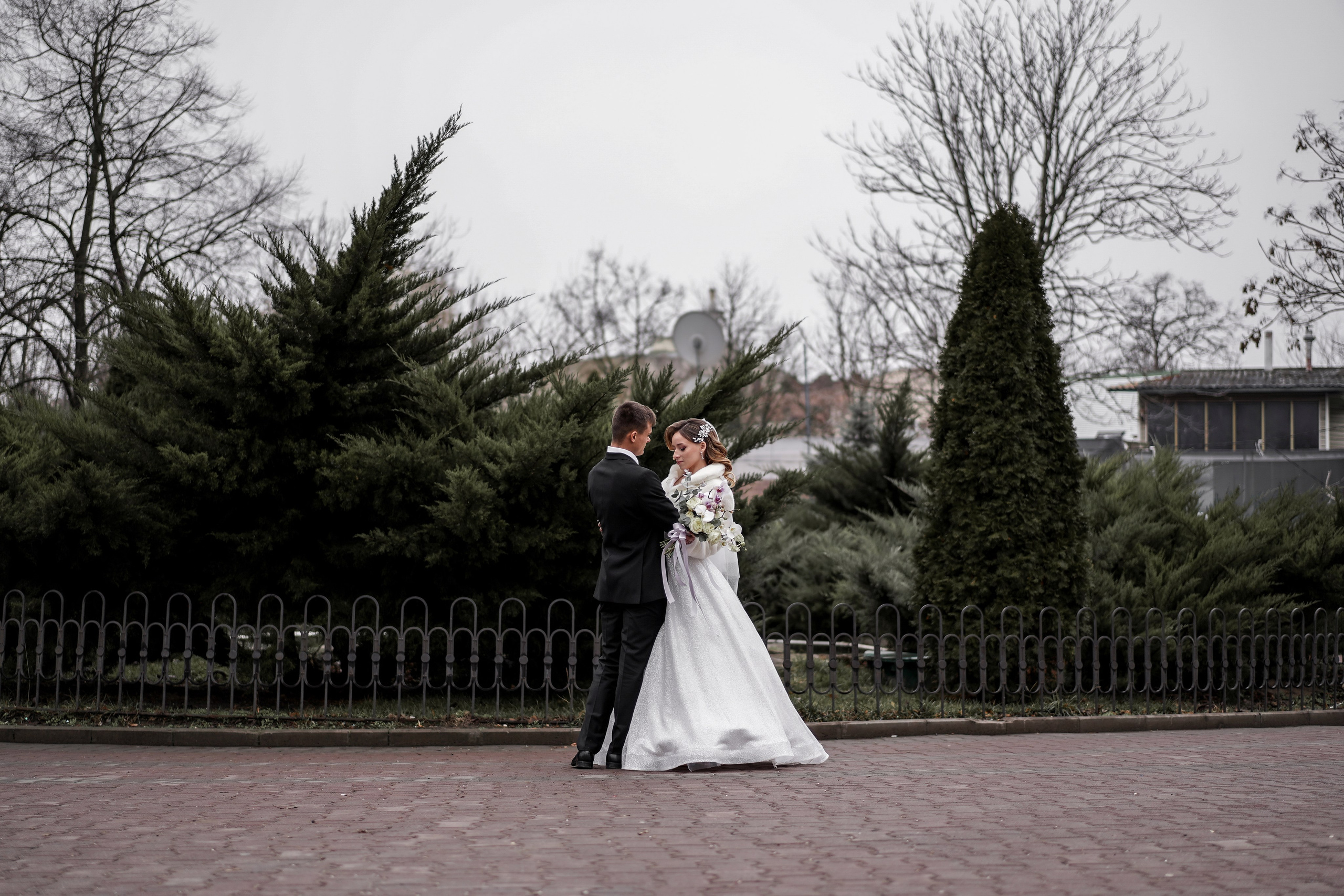 Свадебный фотограф Ростов-на-Дону, Батайск, Новочеркасск, Аксай. Сергей и Кристина в парке Максима Горького. Свадебный фотограф в Ростове-на-Дону. Таинство Крещения и Венчания, семейные фотосессии. Алёна Чёботова