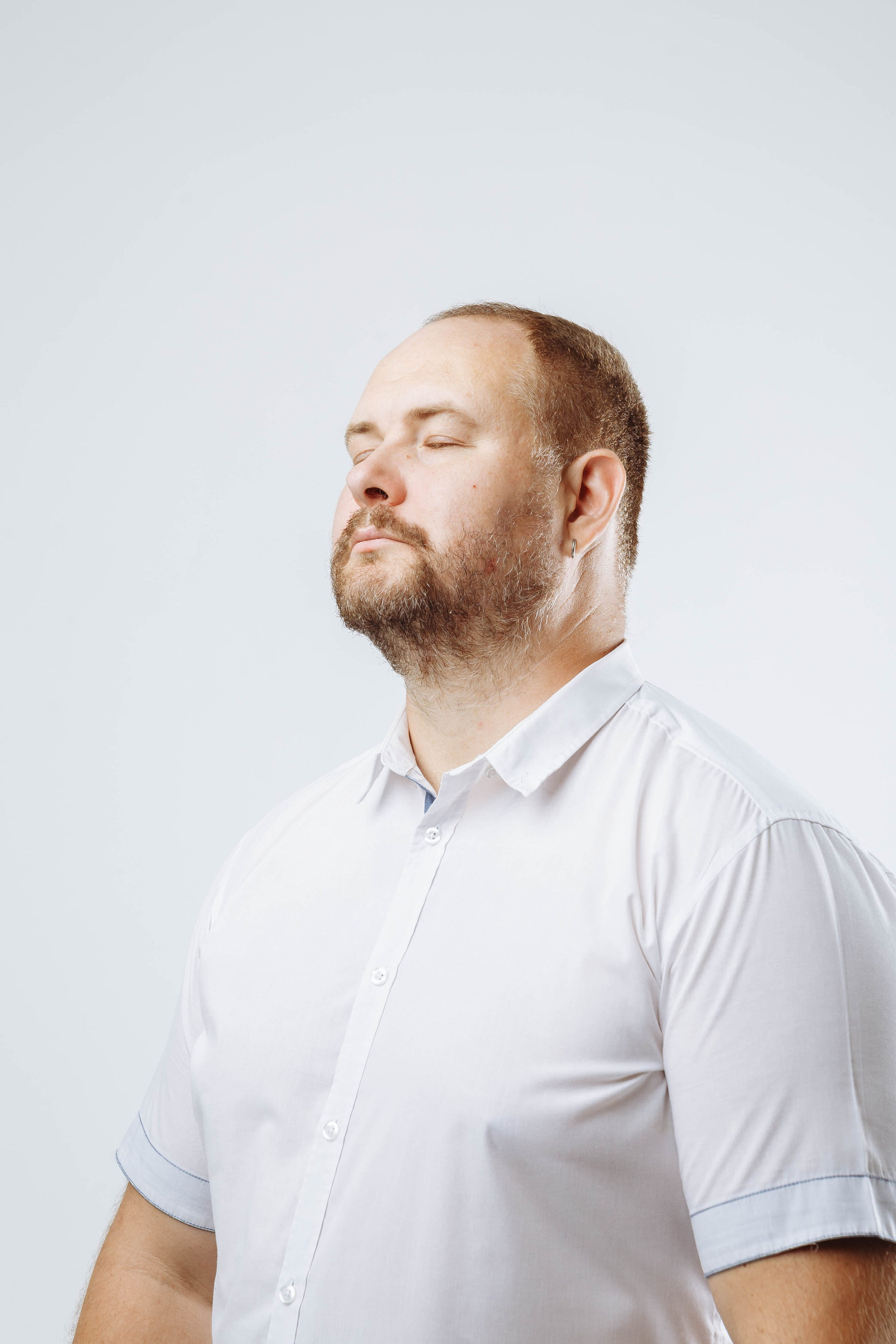 Фотосессия Витали быстро перешла в катание на лошадке. Событийный фотограф Максим Бескоровайновнов