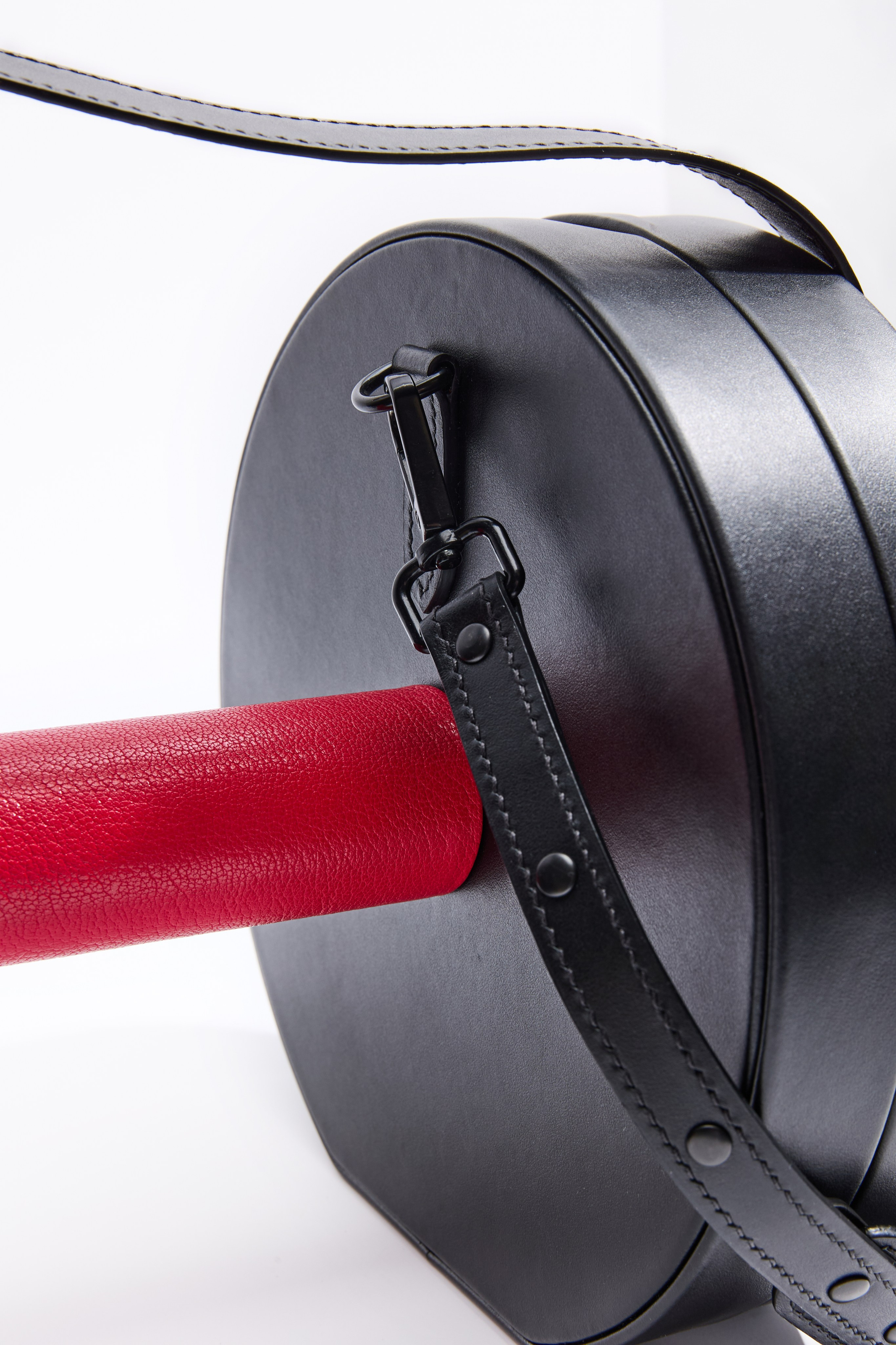 Сумка DUMBBELL BAG. Частный мастер — дизайнер по созданию аксессуаров из кожи Олег Шарыгин