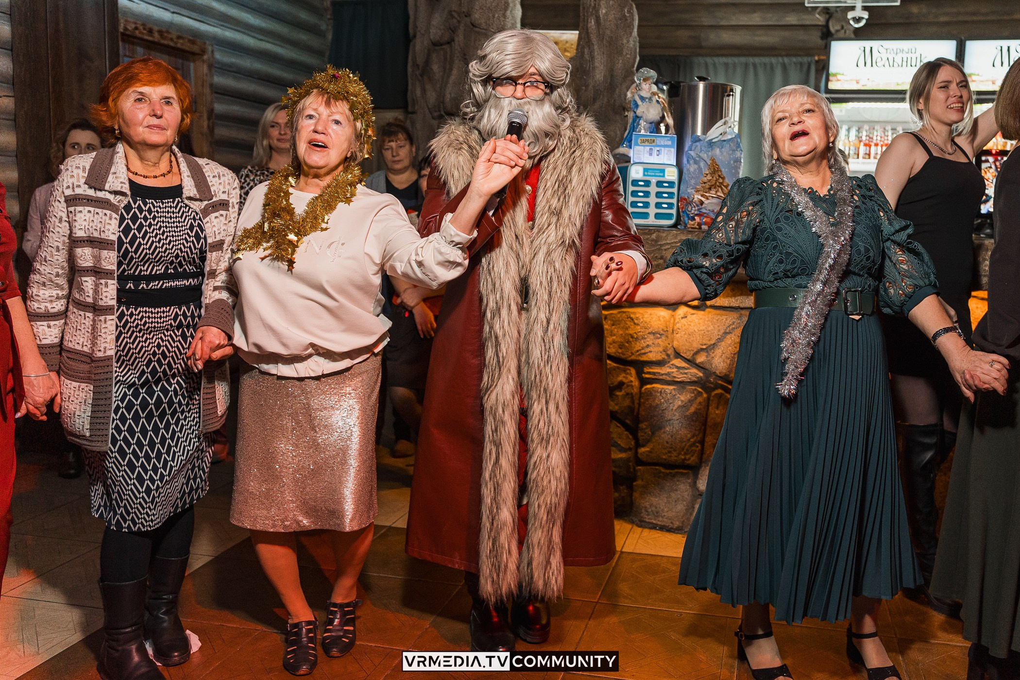 Новогодний вечер у «Петровича»