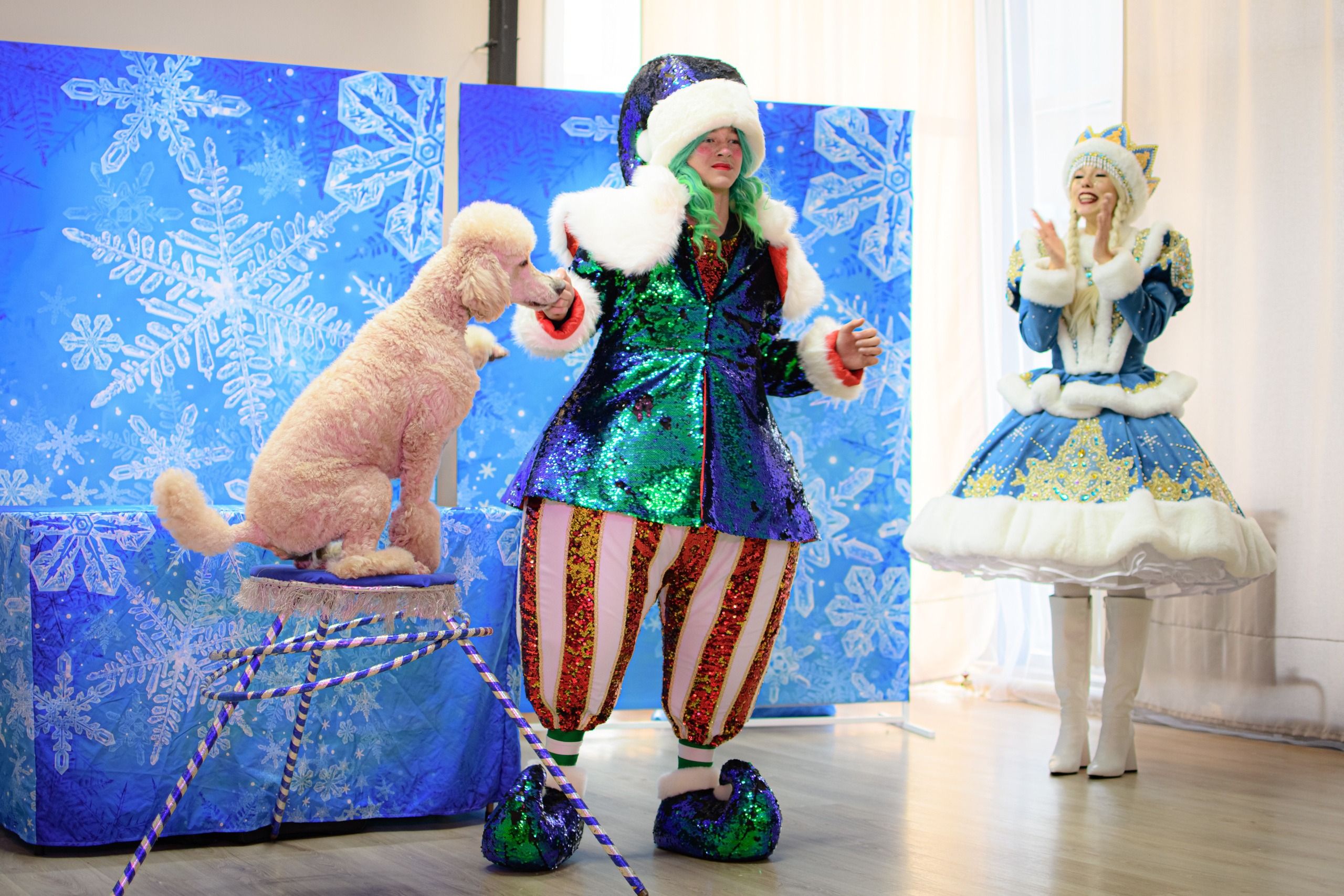 HAPPY NEW YEAR. Photokarish