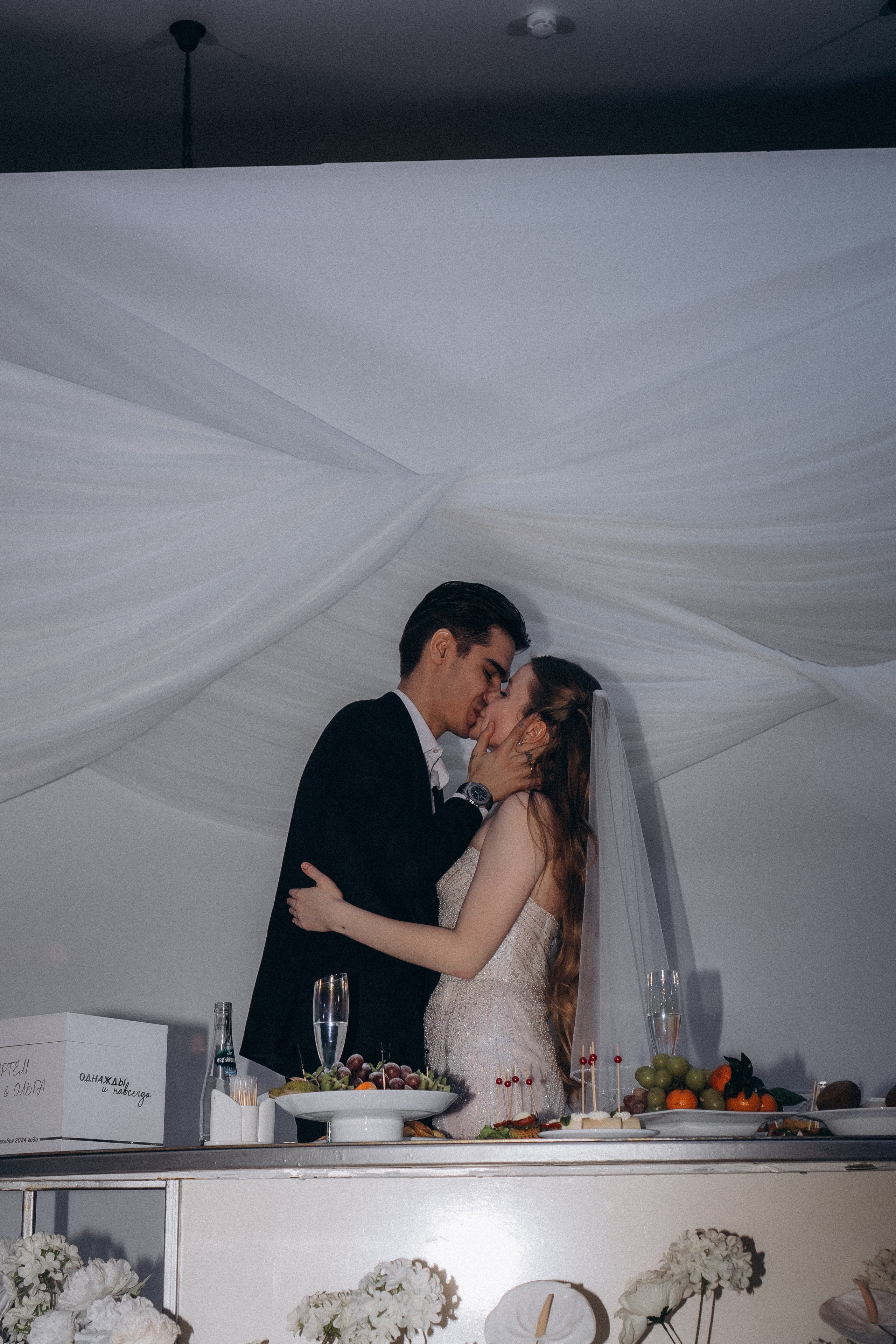 СВАДЕБНАЯ СЬЕМКА СБОРОВ В ОТЕЛЕ И ВЫЕЗД НА ЦЕРЕМОНИЮ (СНЯТО В СИБИРЕ В НИЖНЕВАРТОВСКЕ). Профессиональный фотограф, Санкт-Петербург — Виктория Богомолова