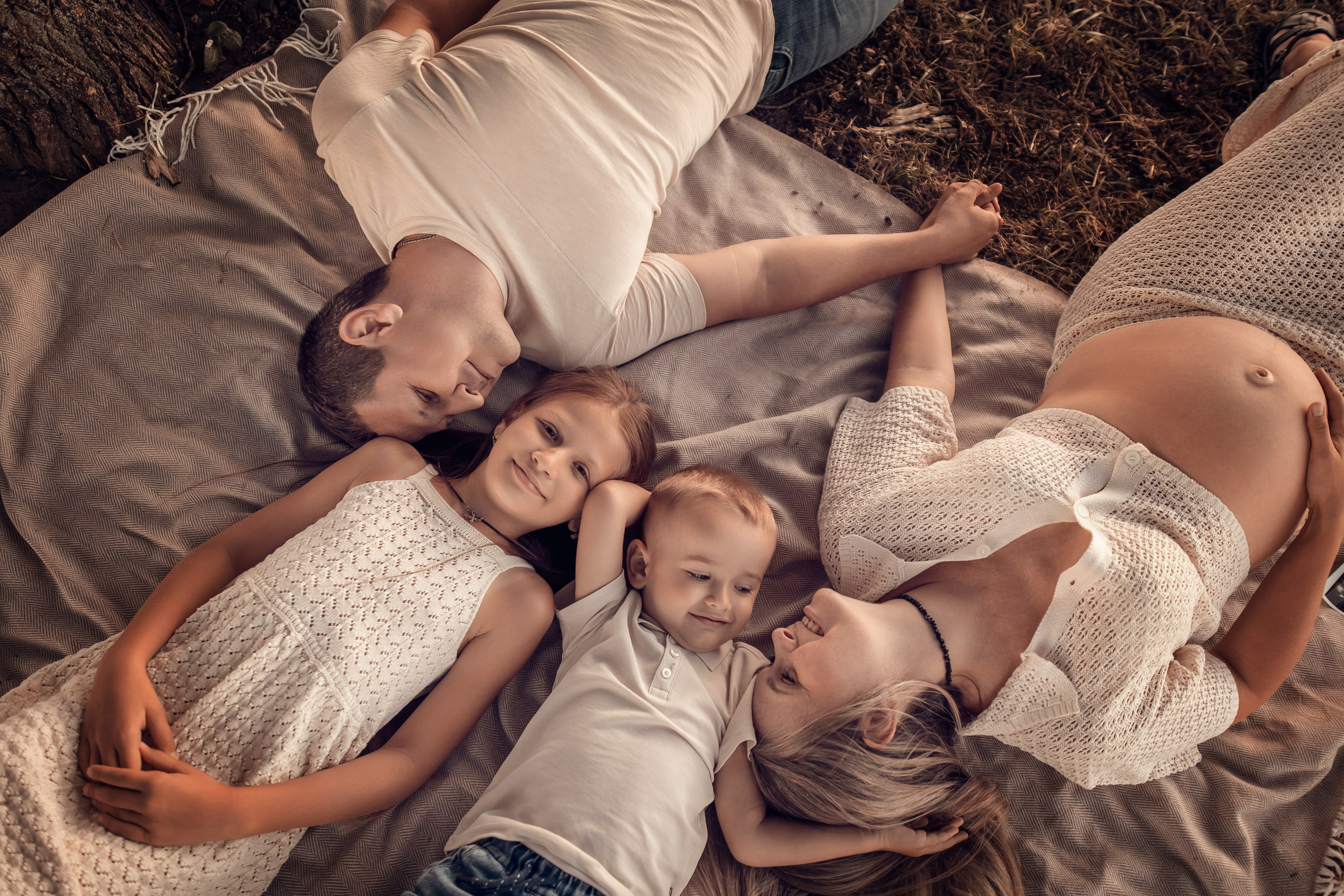 Настя и семья в ожидании. Главная