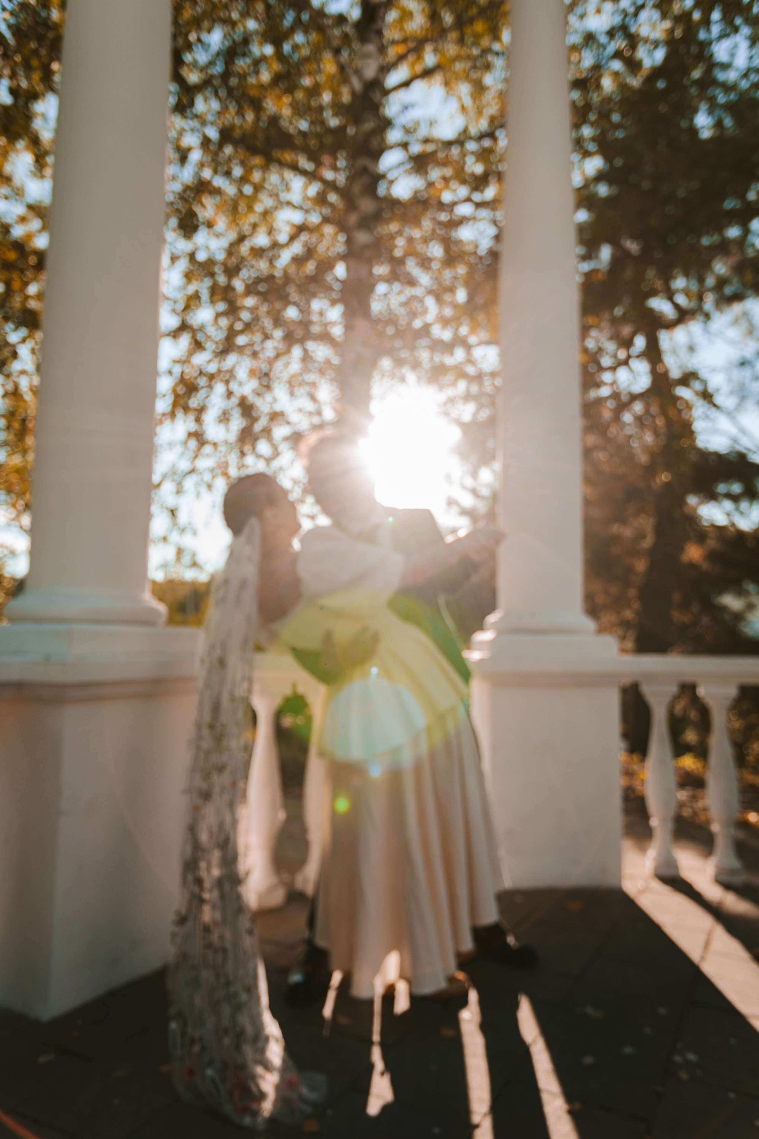 ЛЮБОВЬ В ЗОЛОТЕ