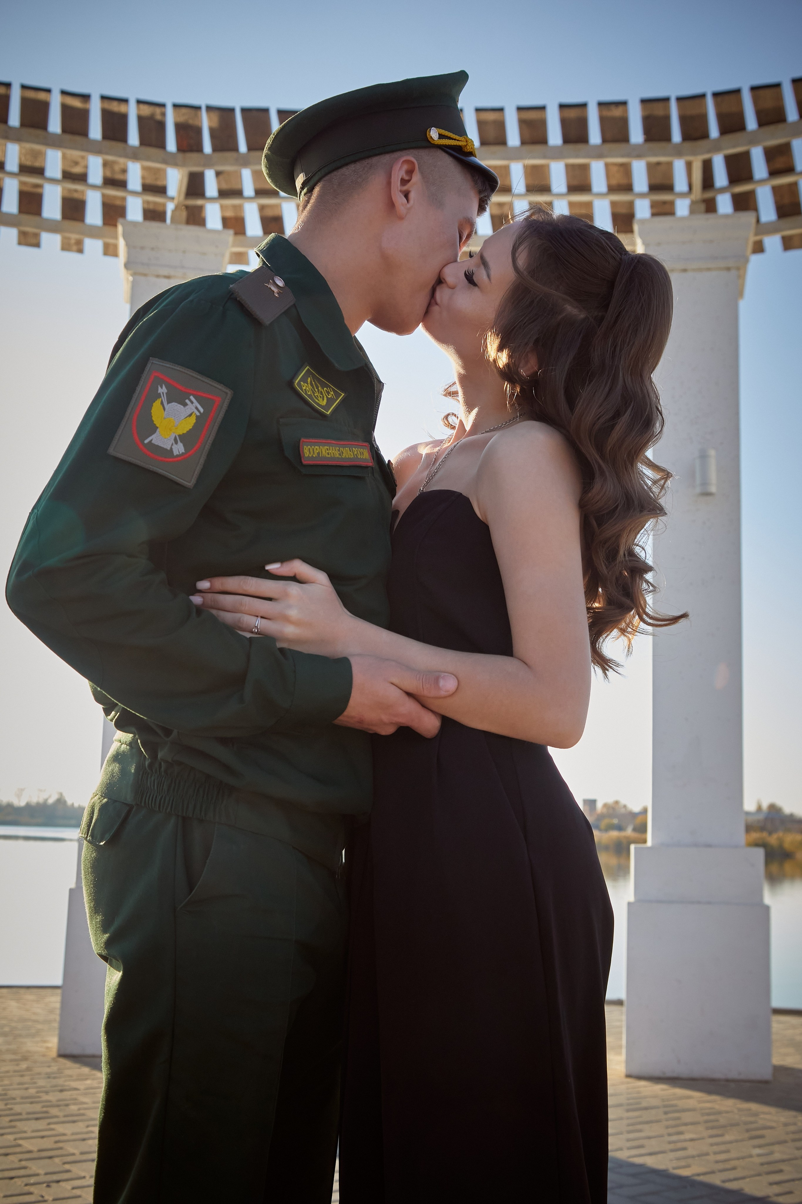 «Любовь под кителем». Свадебный и креативный фотограф в ЮФО и МСК