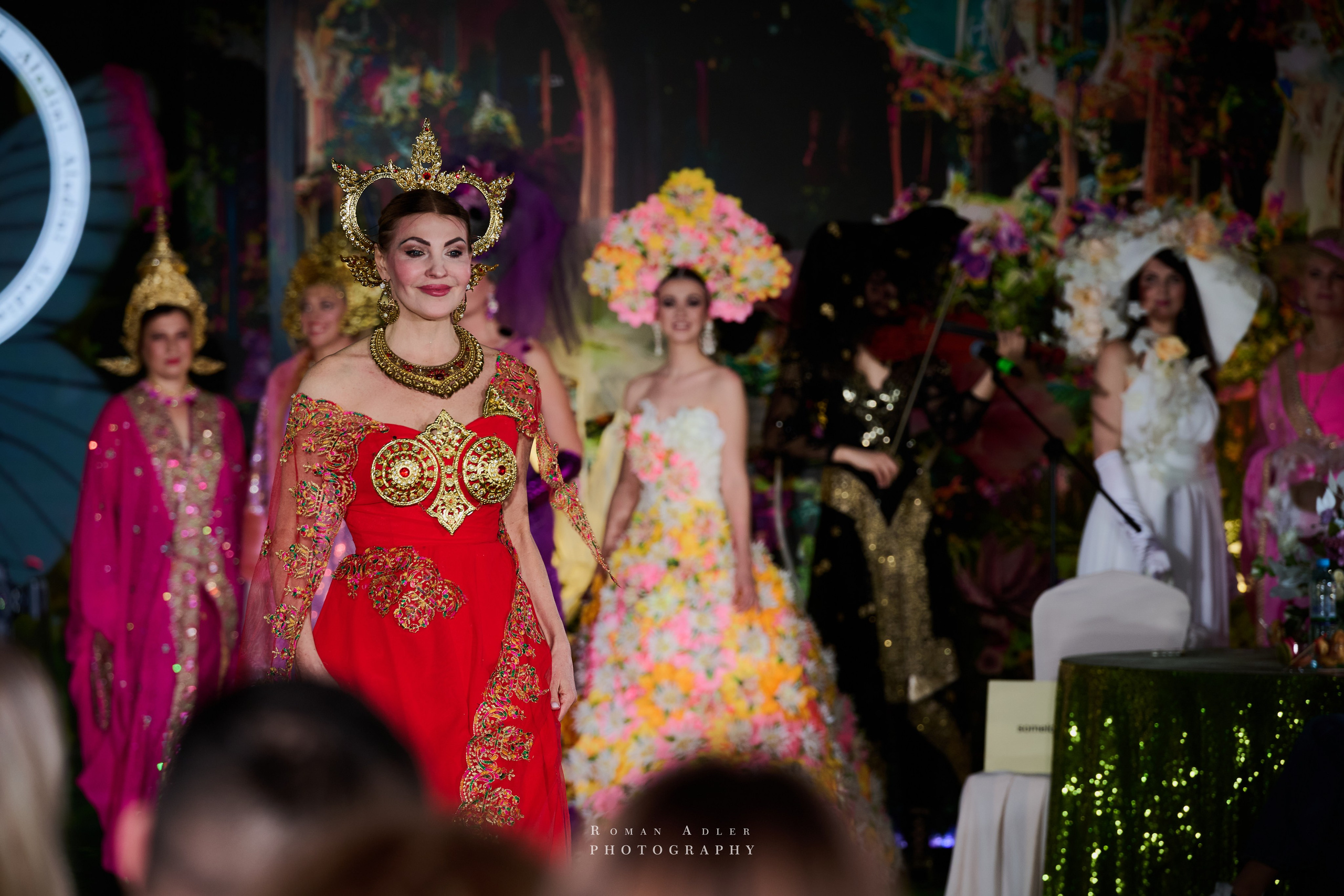 Золотая Неделя Моды. Фотограф Роман Адлер