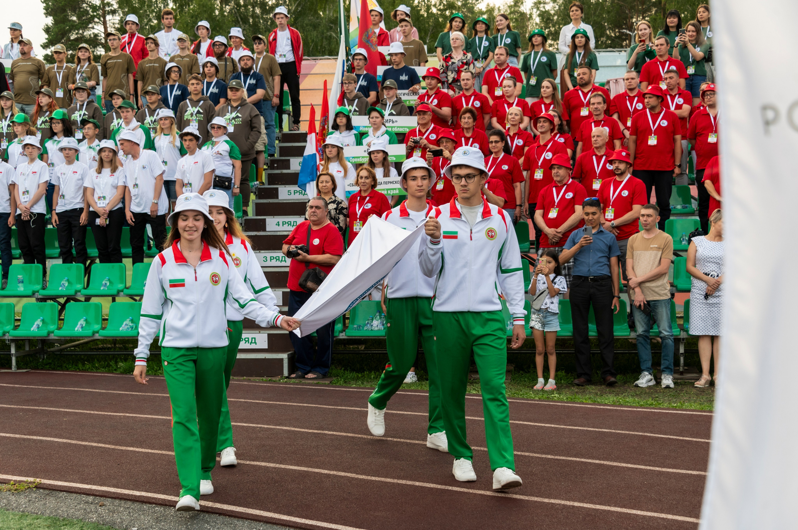 Полевая олимпиада Юных геологов. Фотограф Роман Адлер