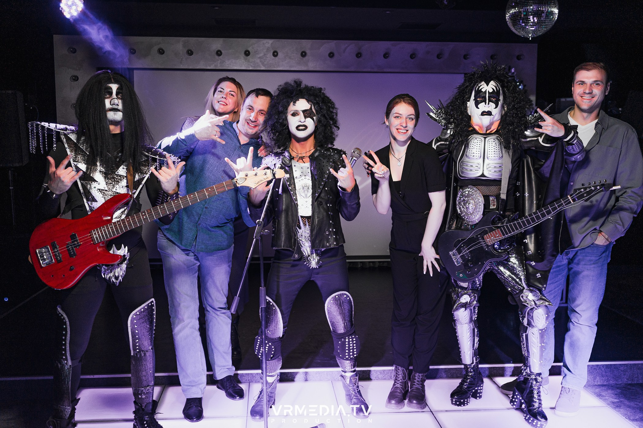 РОК-ВЕЧЕРИНКА в караоке-баре «Volna»