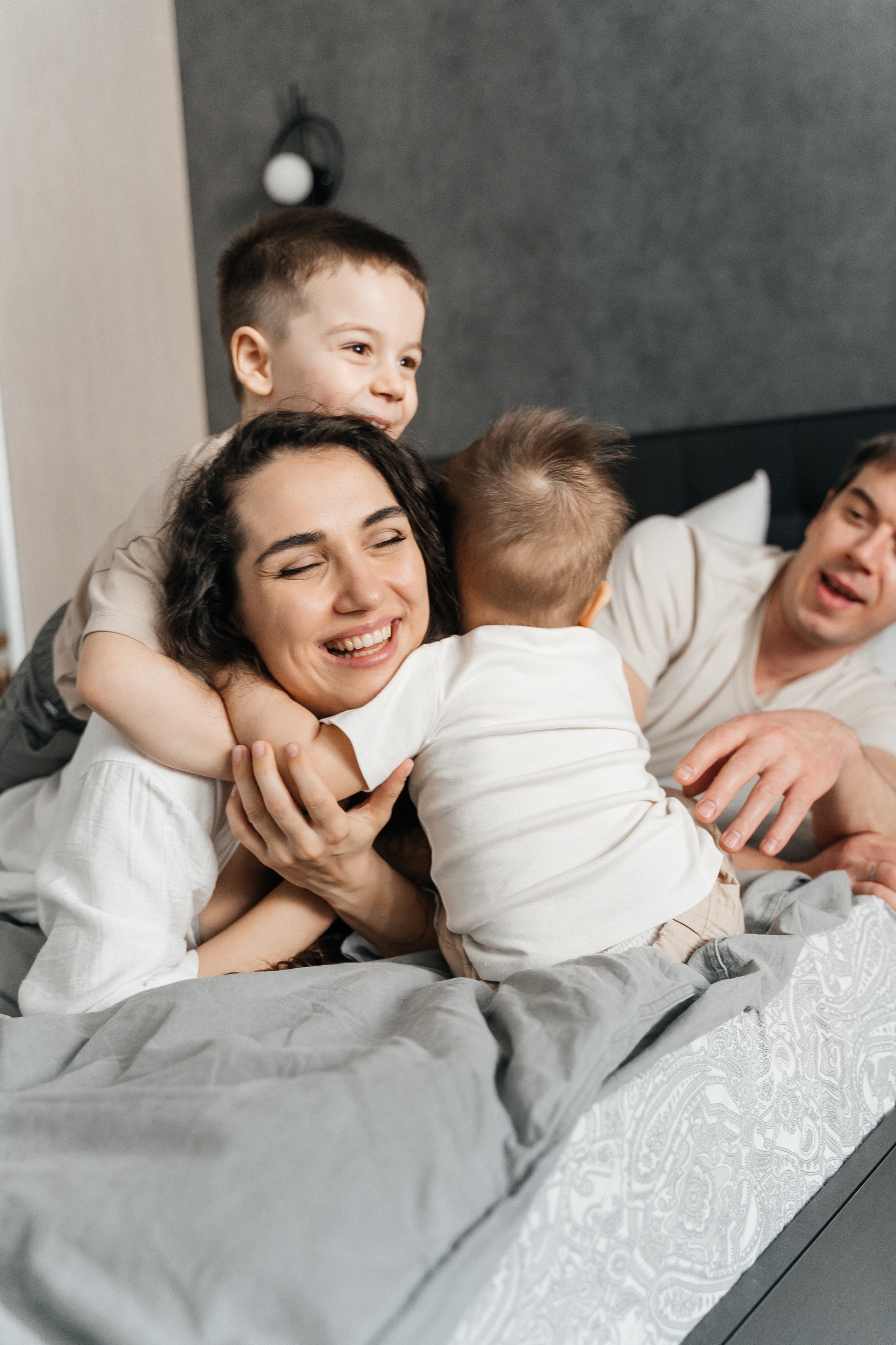 Андрей, Вероника, Миша и Паша. Волик Мария