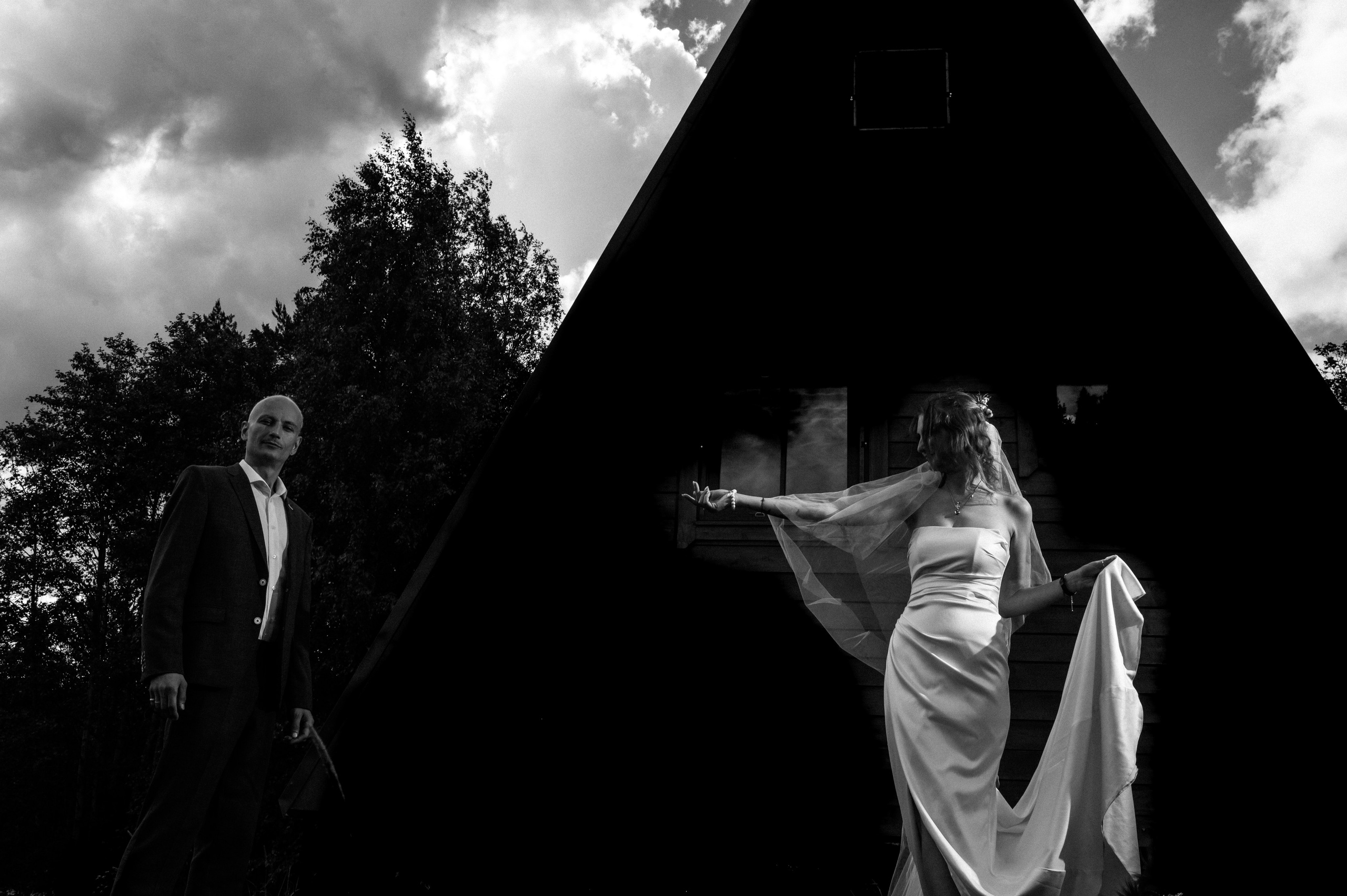 Свадебная фотосессия в глэмпинге