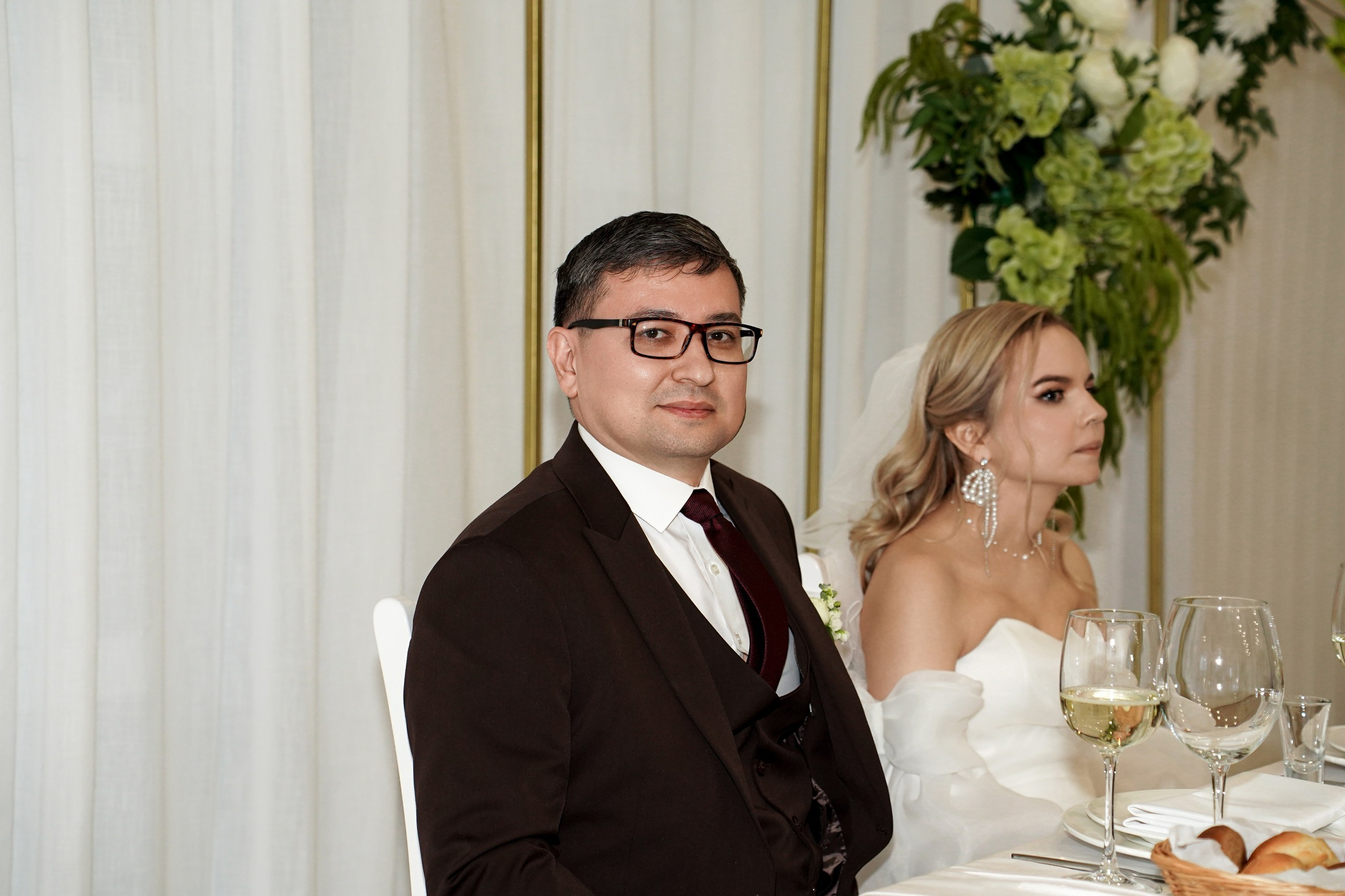 Свадебная фотосессия «4 часа». Отель Резиденция в Ростове-на-Дону. Кадры молодоженов на природе. Фотосессия банкета 1 час. Свадебный фотограф в Ростове-на-Дону. Таинство Крещения и Венчания, семейные фотосессии. Алёна Чёботова