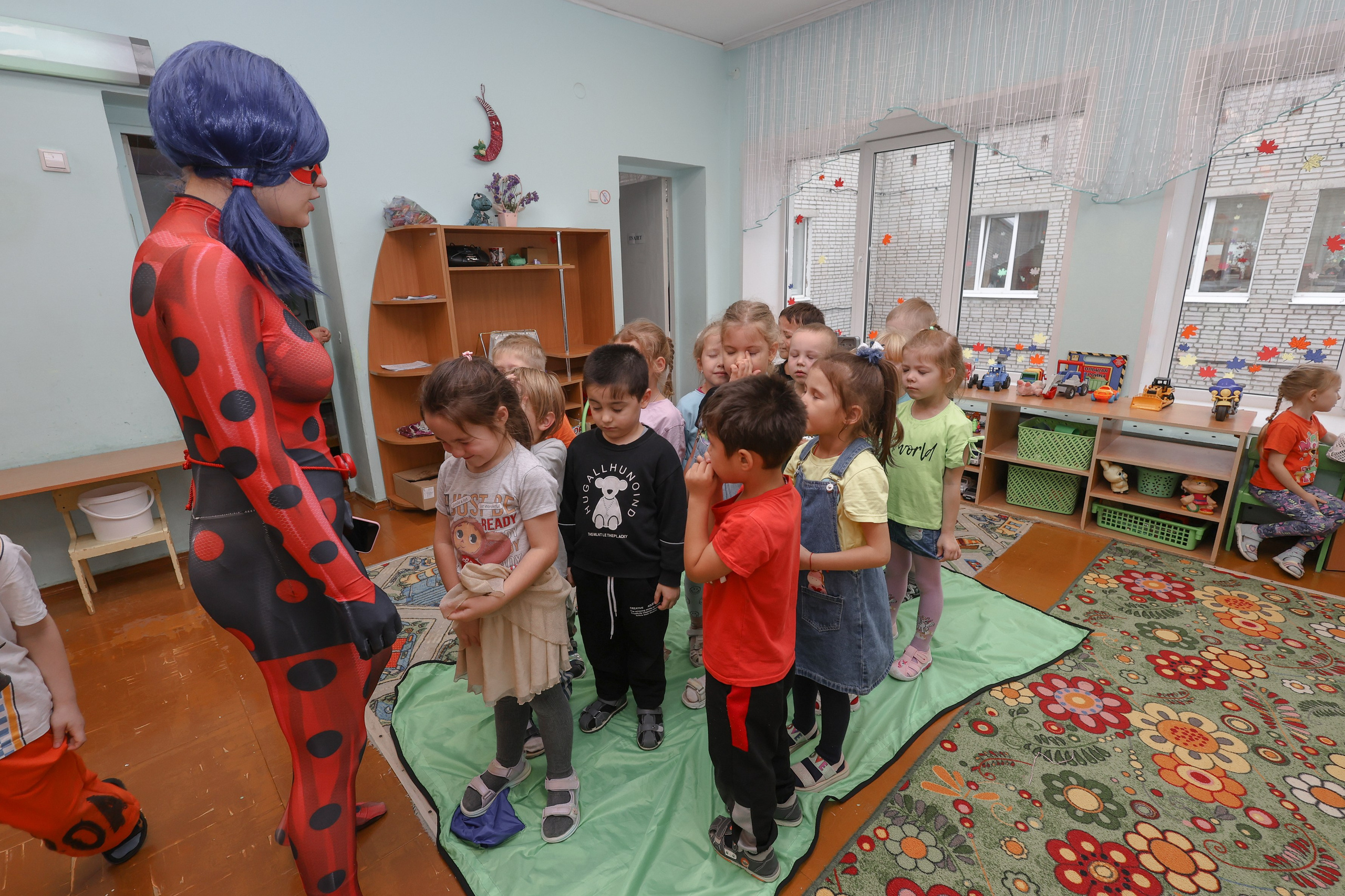 Детский день рождения с Человеком-пауком и Леди Баг