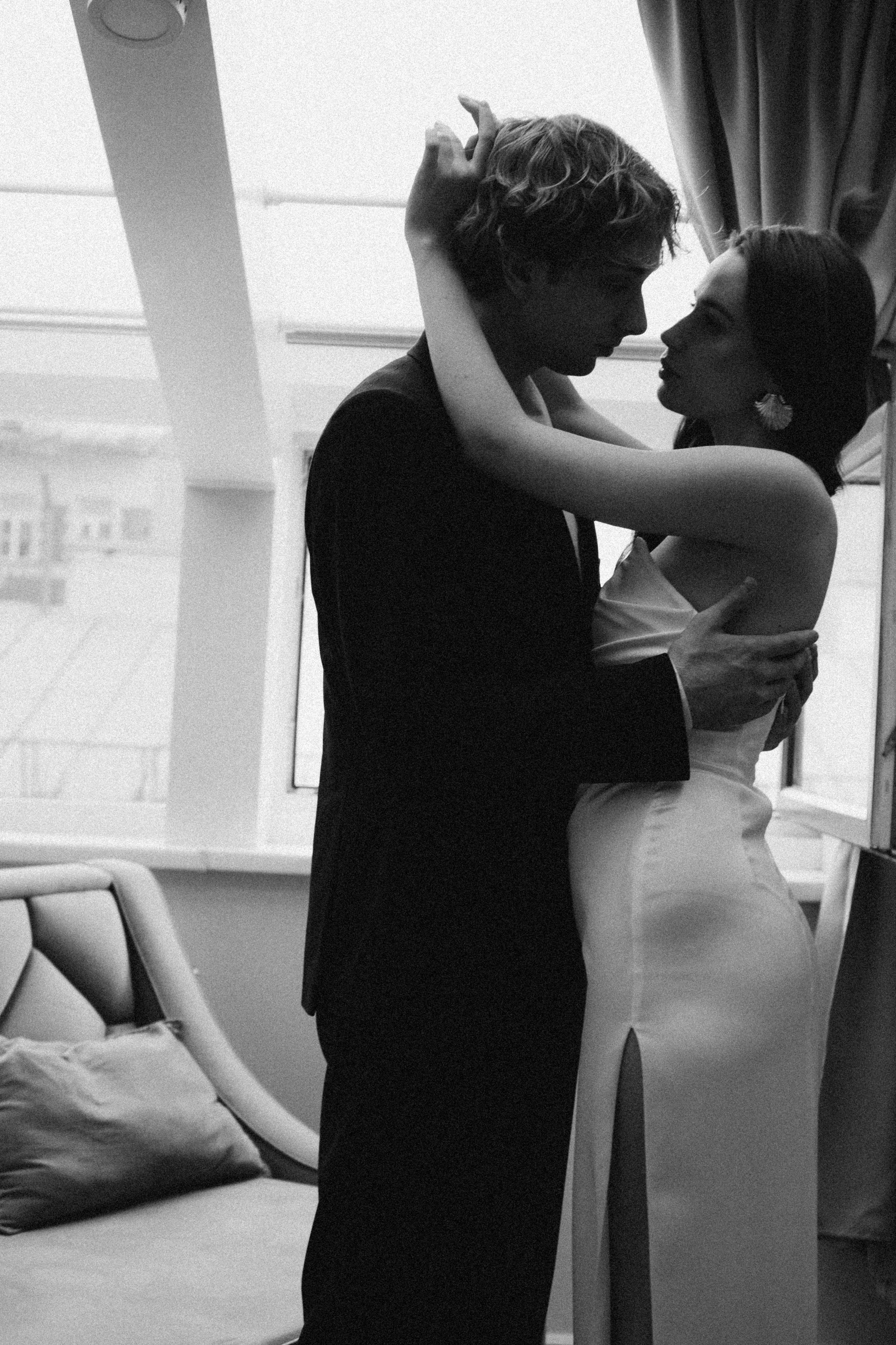 СВАДЕБНАЯ СЬЕМКА В ОТЕЛЕ. СБОРЫ ЖЕНИХА И НЕВЕСТЫ И ТАКЖЕ ТОР И ПОДГОТОВКА К ПРОГУЛКЕ. Профессиональный фотограф, Санкт-Петербург — Виктория Богомолова