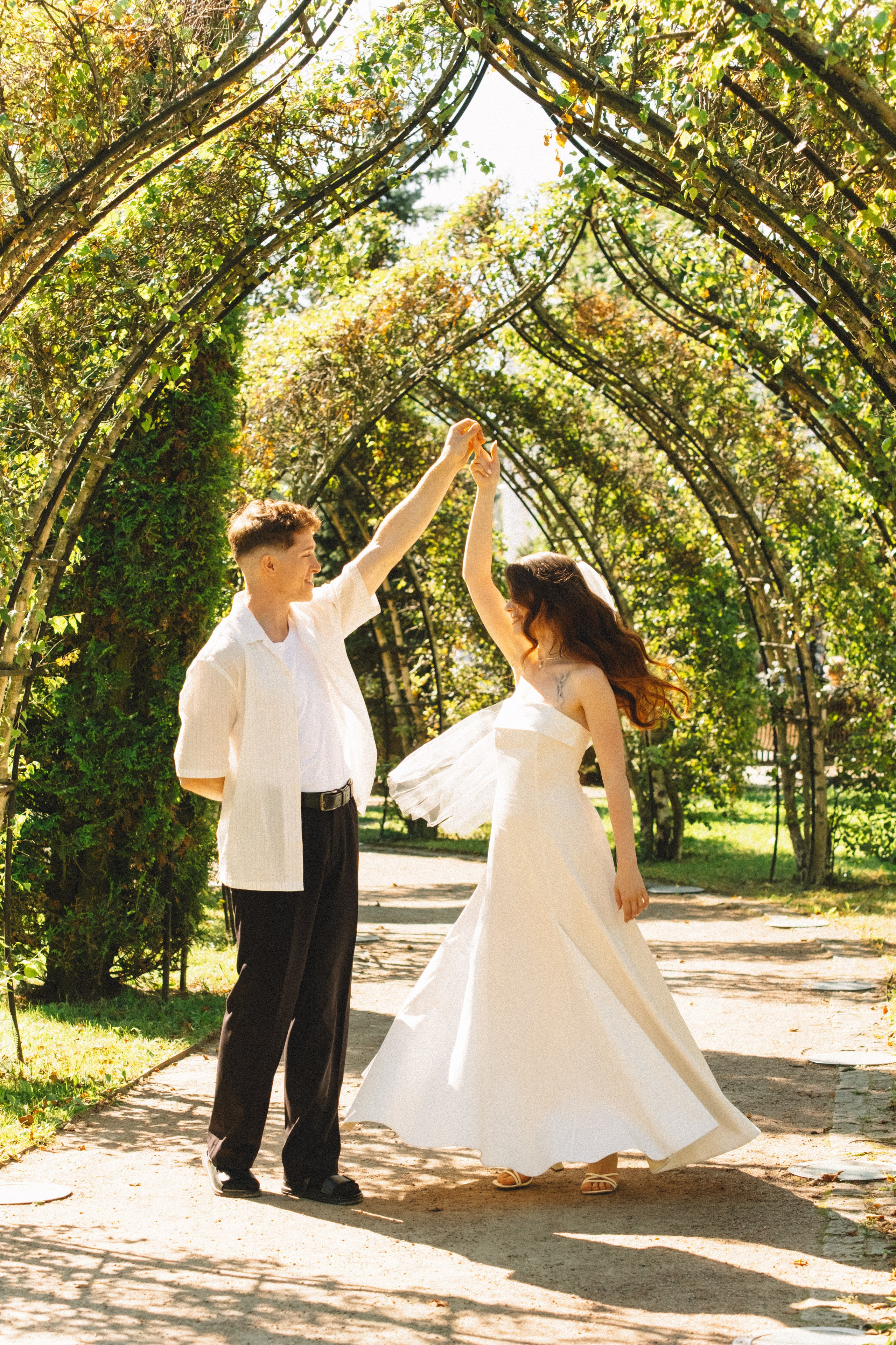 СВАДЕБНАЯ СЬЕМКА В ПЕТЕРГОФЕ И СЬЕМКА РЕПОРТАЖА В ЗАГСЕ ПЕТЕРГОФА. Профессиональный фотограф, Санкт-Петербург — Виктория Богомолова