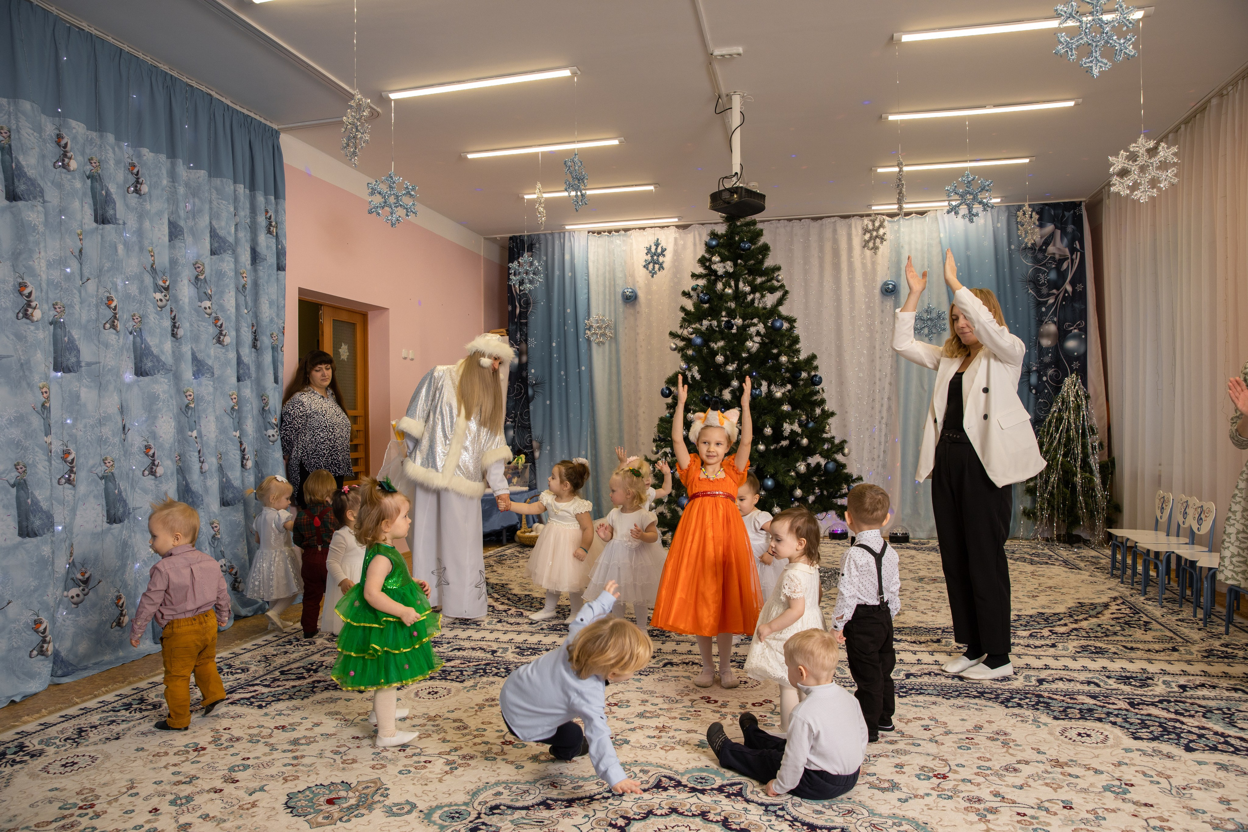 Новогодний утренник Успех. Фотограф в Железнодорожном и Балашихе