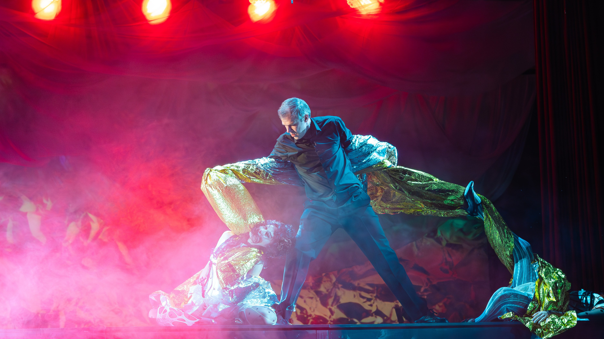 Театр Юного Зрителя «Маленькие трагедии». Фотограф Марк Файзулин